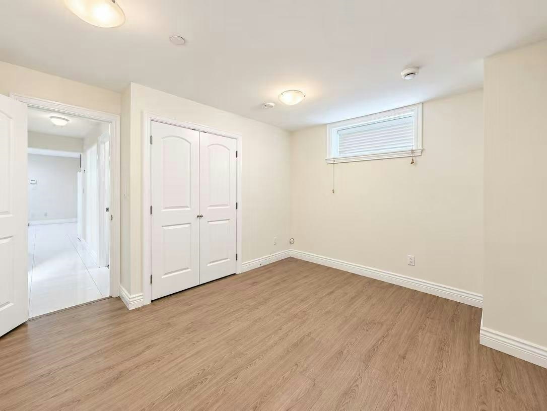 7452 Humm St, Vancouver, BC, V5P 4B8 - 7