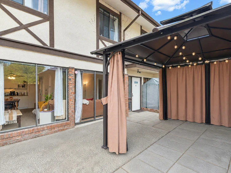 8865 Horne Street, Burnaby, BC, V3N 4J8 - 15