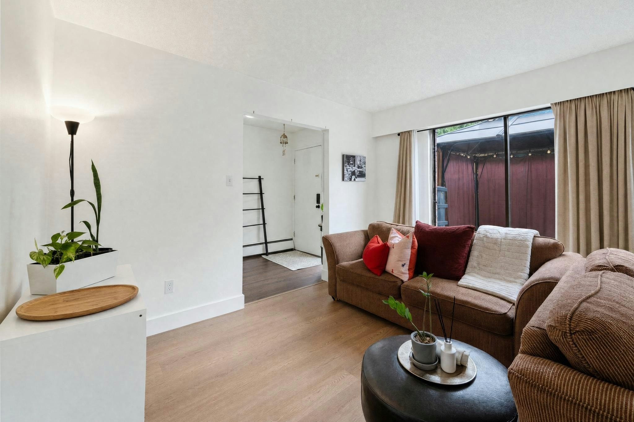 8865 Horne Street - 3