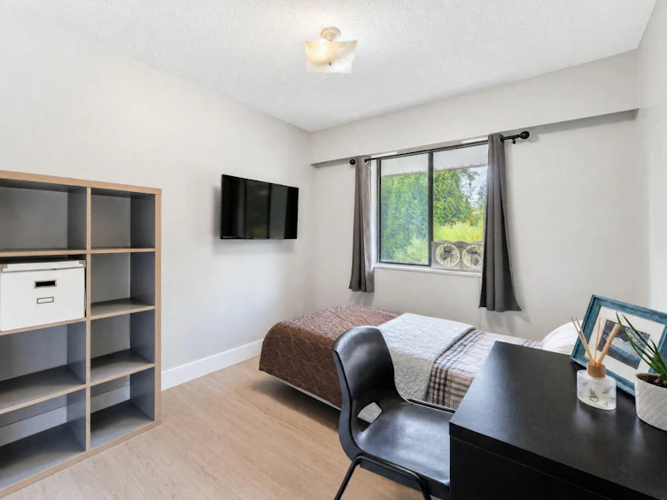 8865 Horne Street, Burnaby, BC, V3N 4J8 - 20