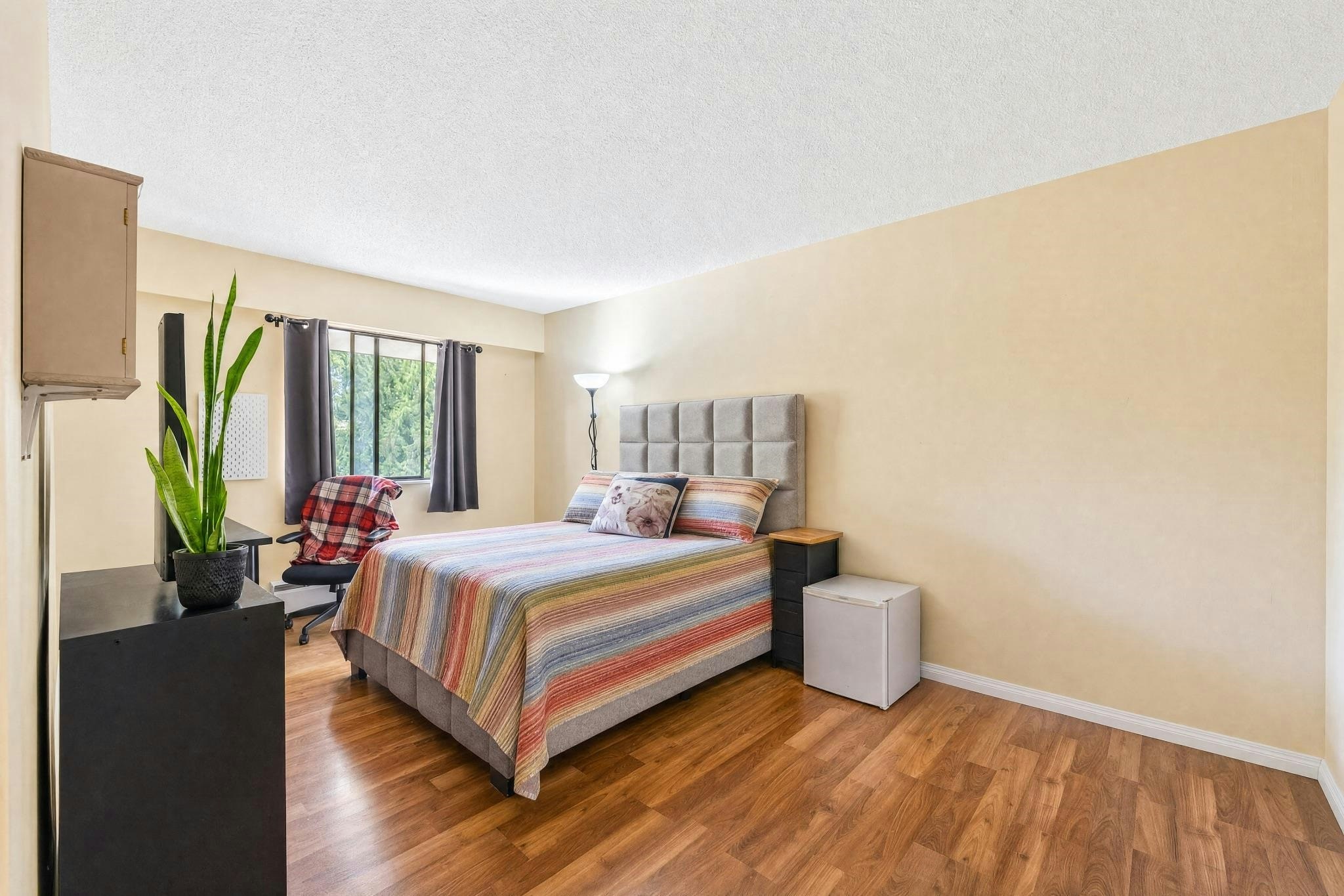8865 Horne Street, Burnaby, BC, V3N 4J8 - 17