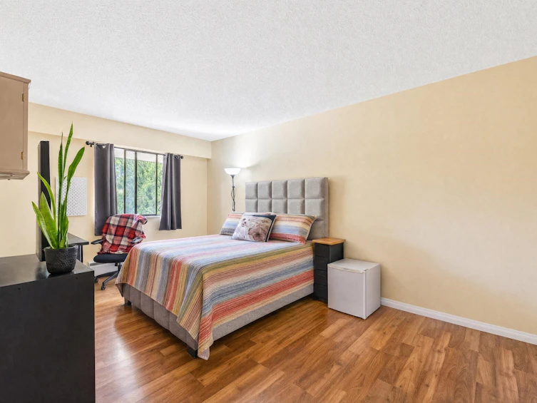 8865 Horne Street, Burnaby, BC, V3N 4J8 - 17