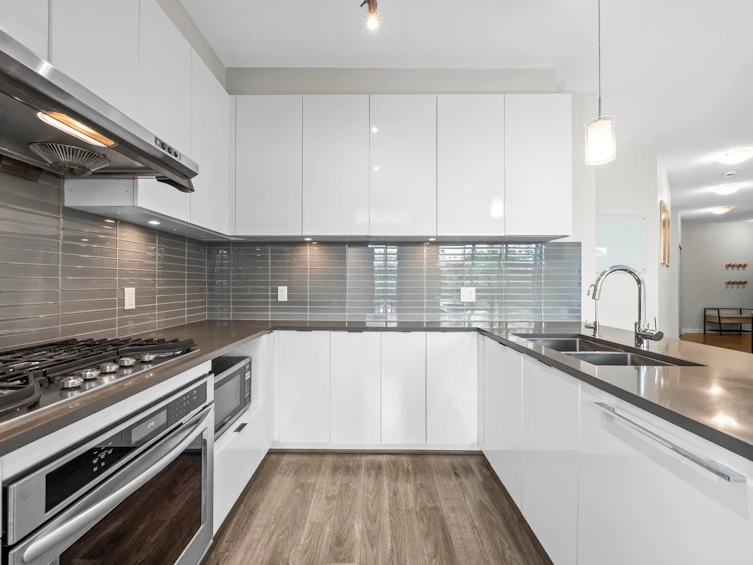 215-9311 Alexandra Road, Richmond, BC, V6X 0L8 - 7