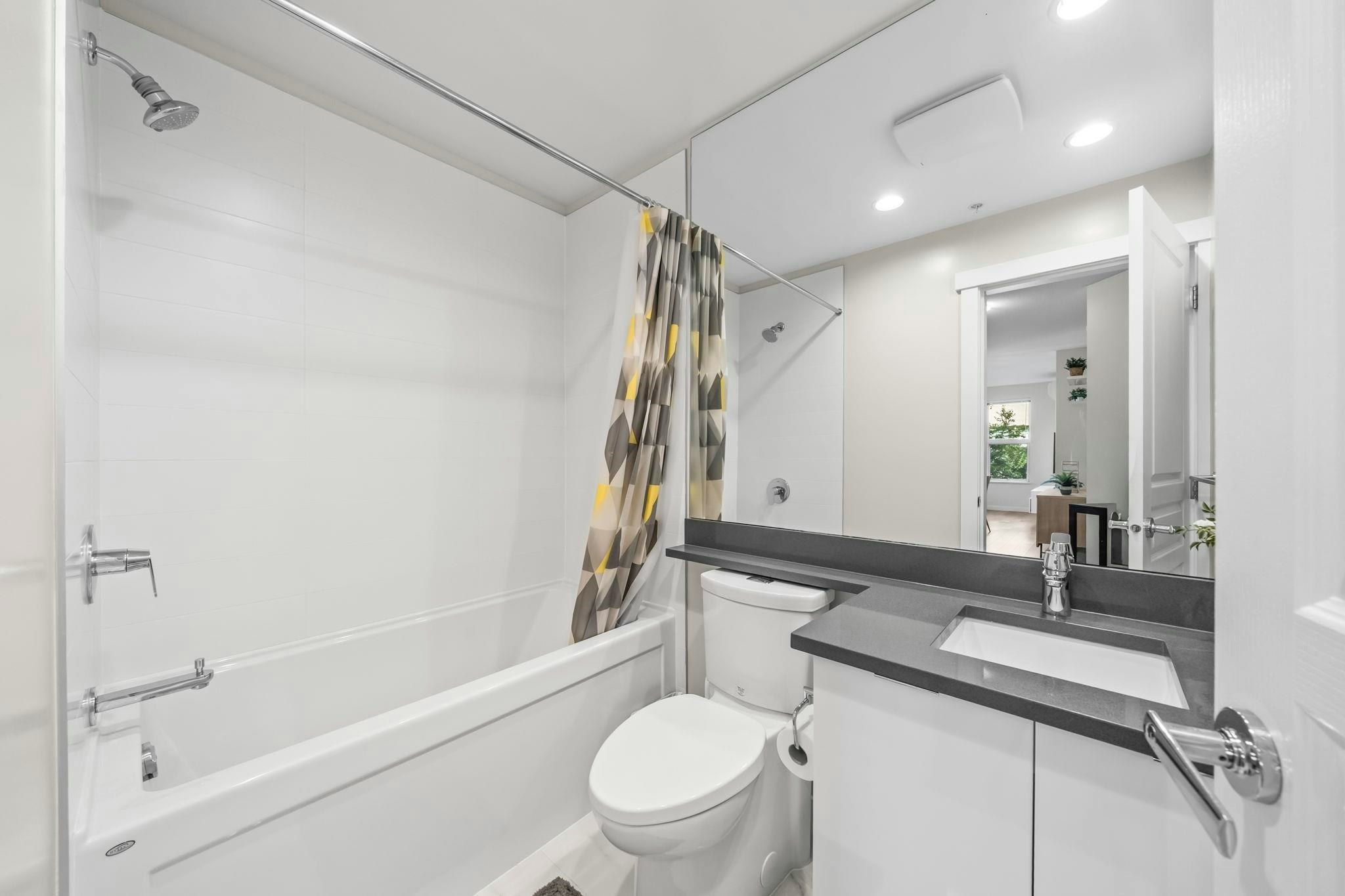 215-9311 Alexandra Road - 4