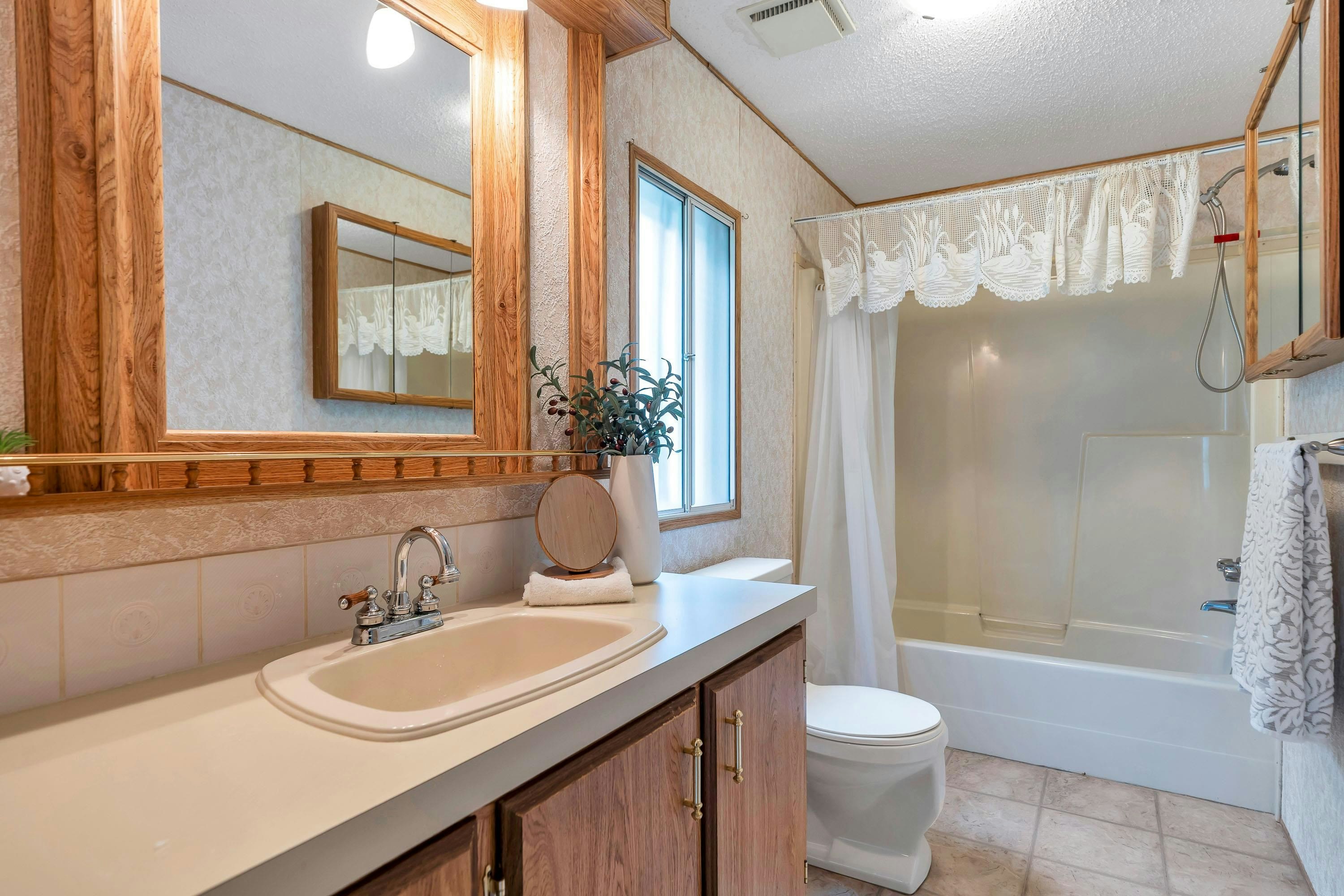 242-20071 24 Avenue, Langley, BC, V2Z 2A1 - 24