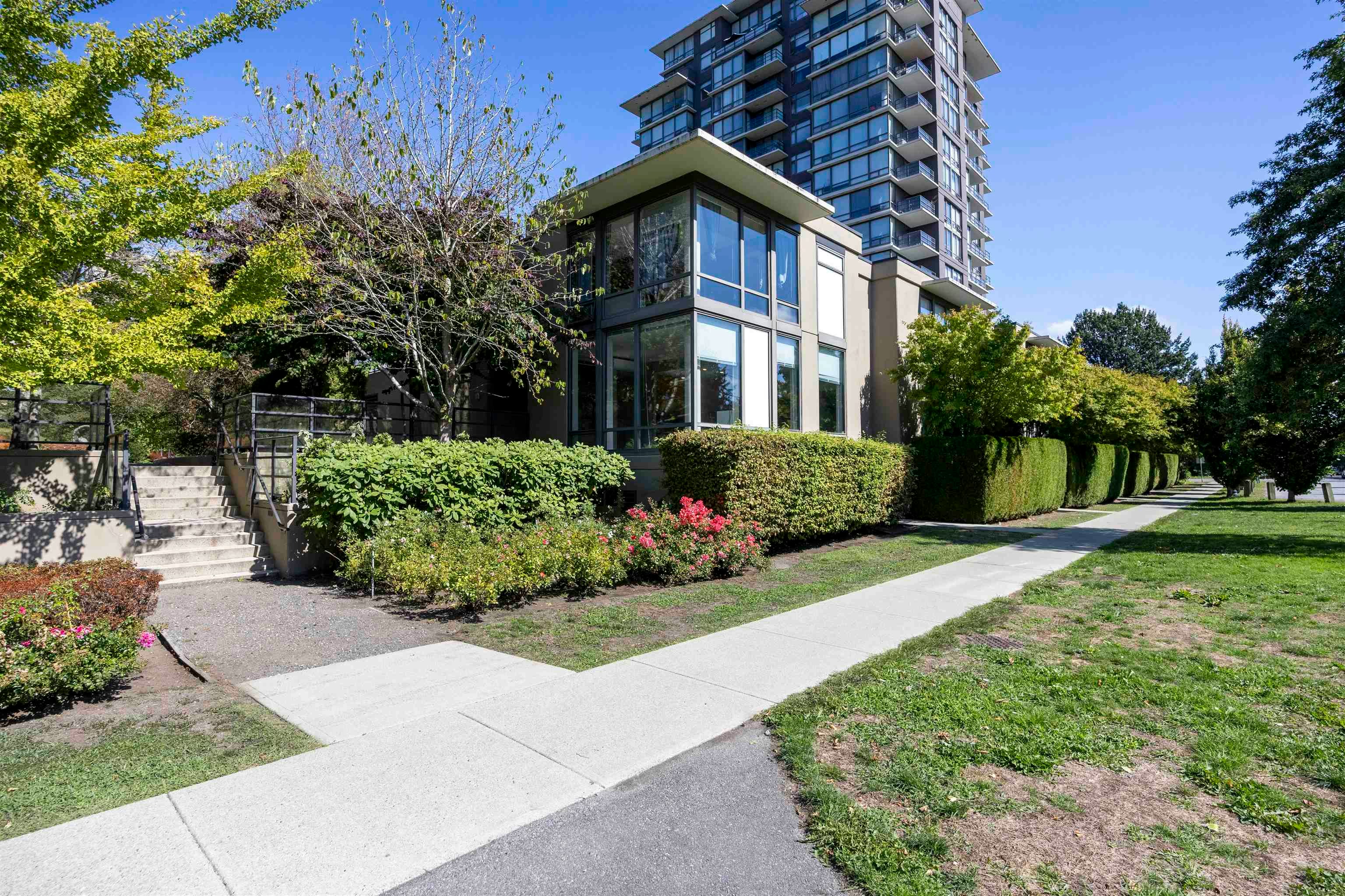 TH1-6333 Katsura Street, Richmond, BC, V6Y 4L9
