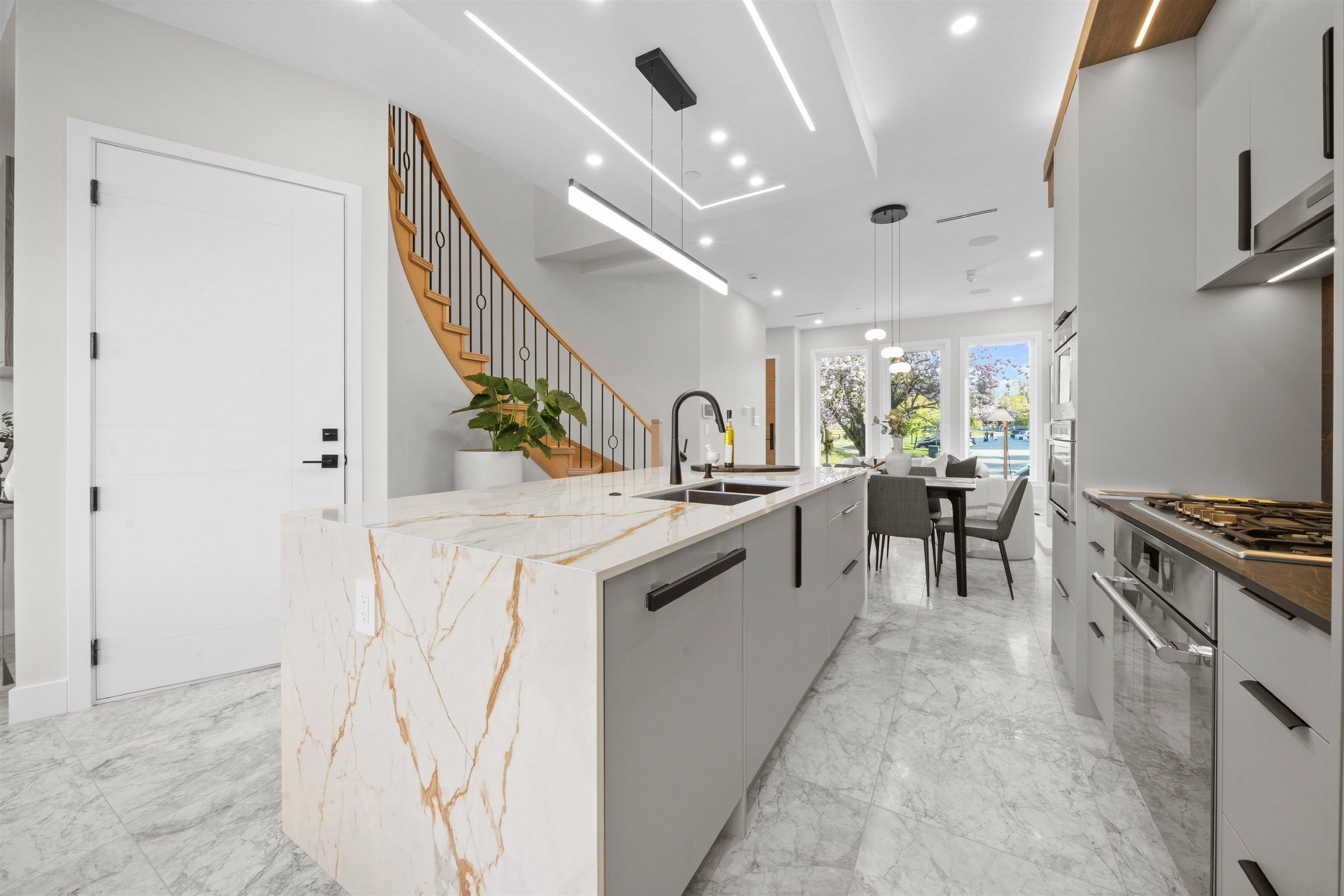 2455 W 10th Avenue, Vancouver, BC, V6K 2J4 - 19