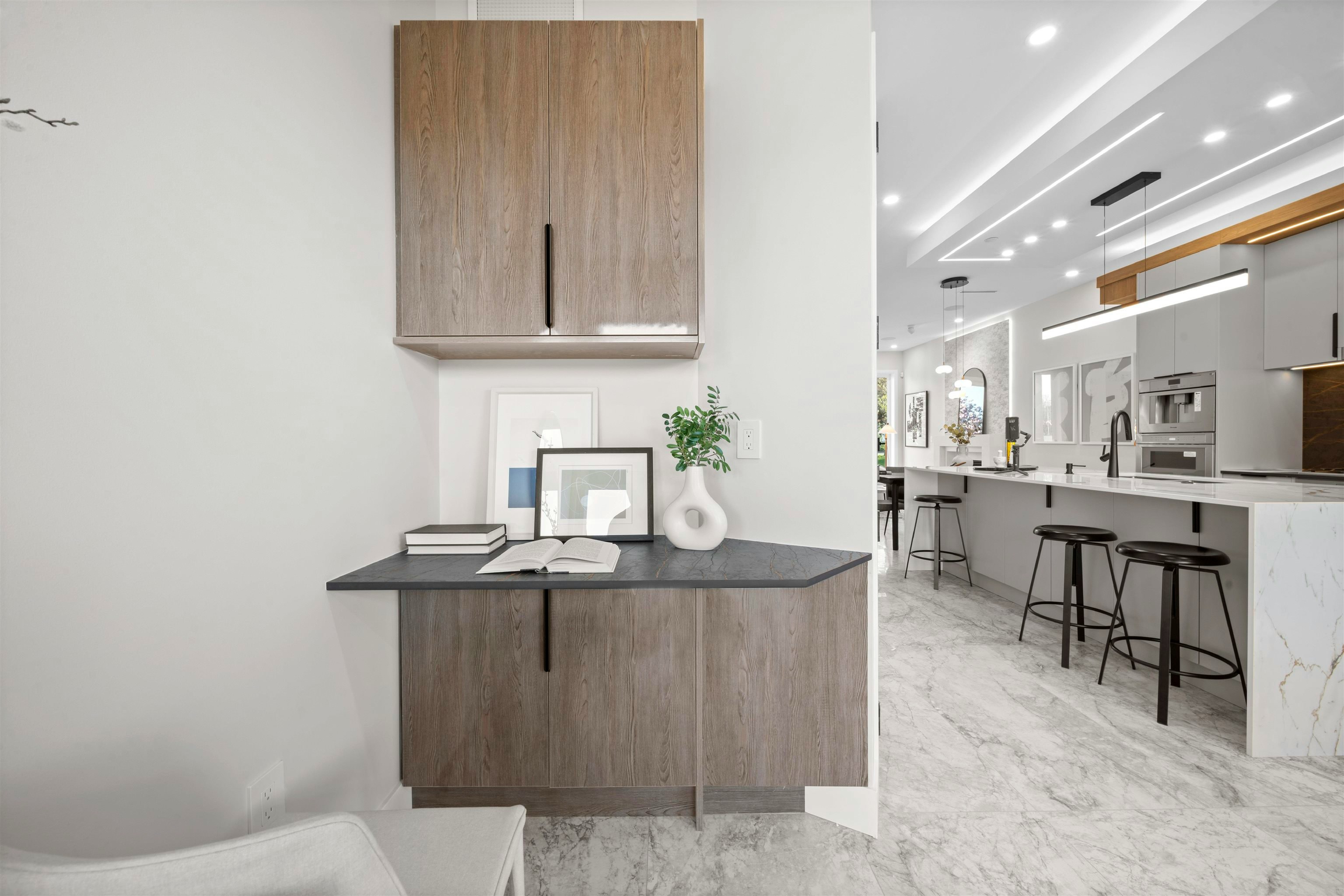 2455 W 10th Avenue, Vancouver, BC, V6K 2J4 - 22