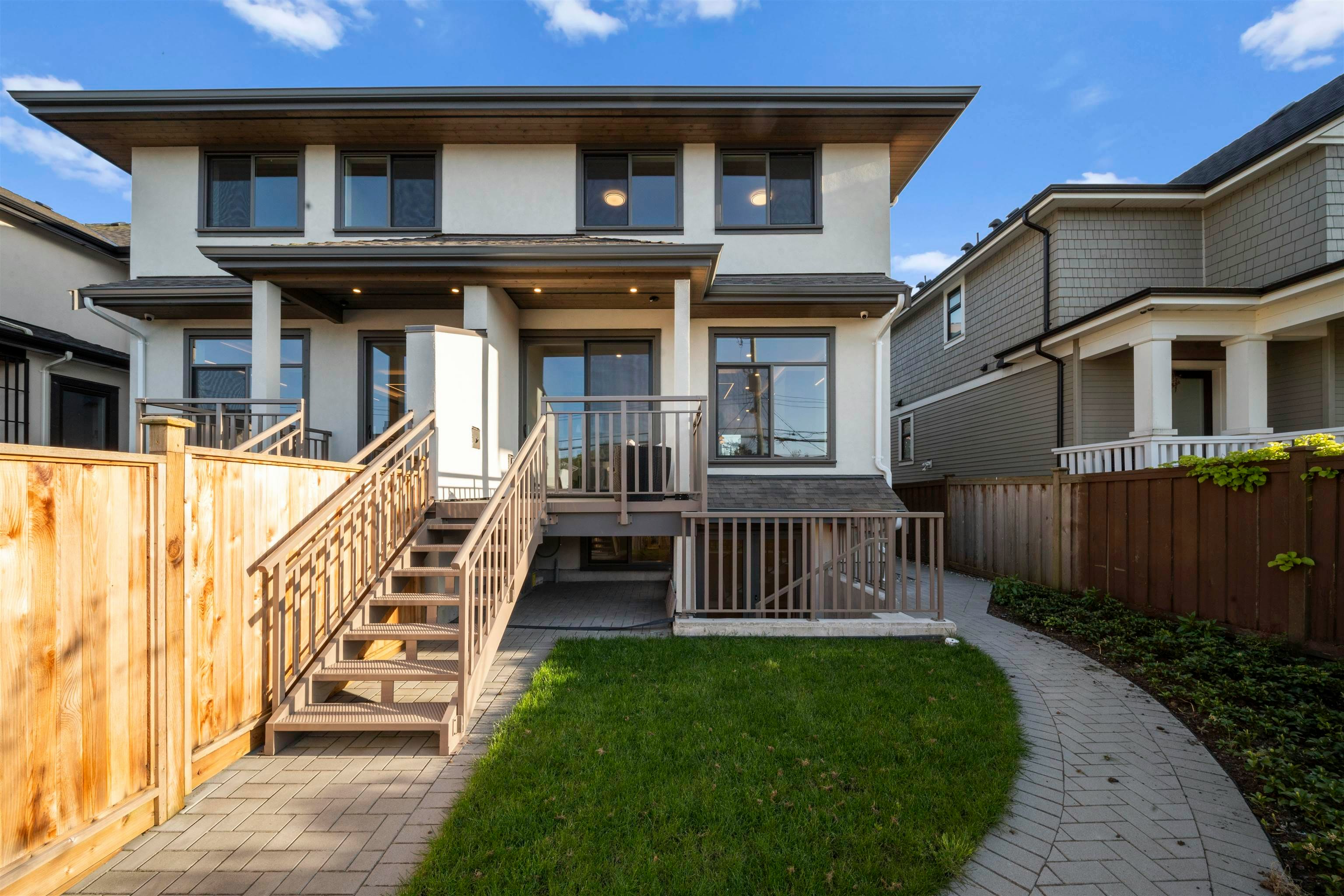 2455 W 10th Avenue, Vancouver, BC, V6K 2J4 - 33