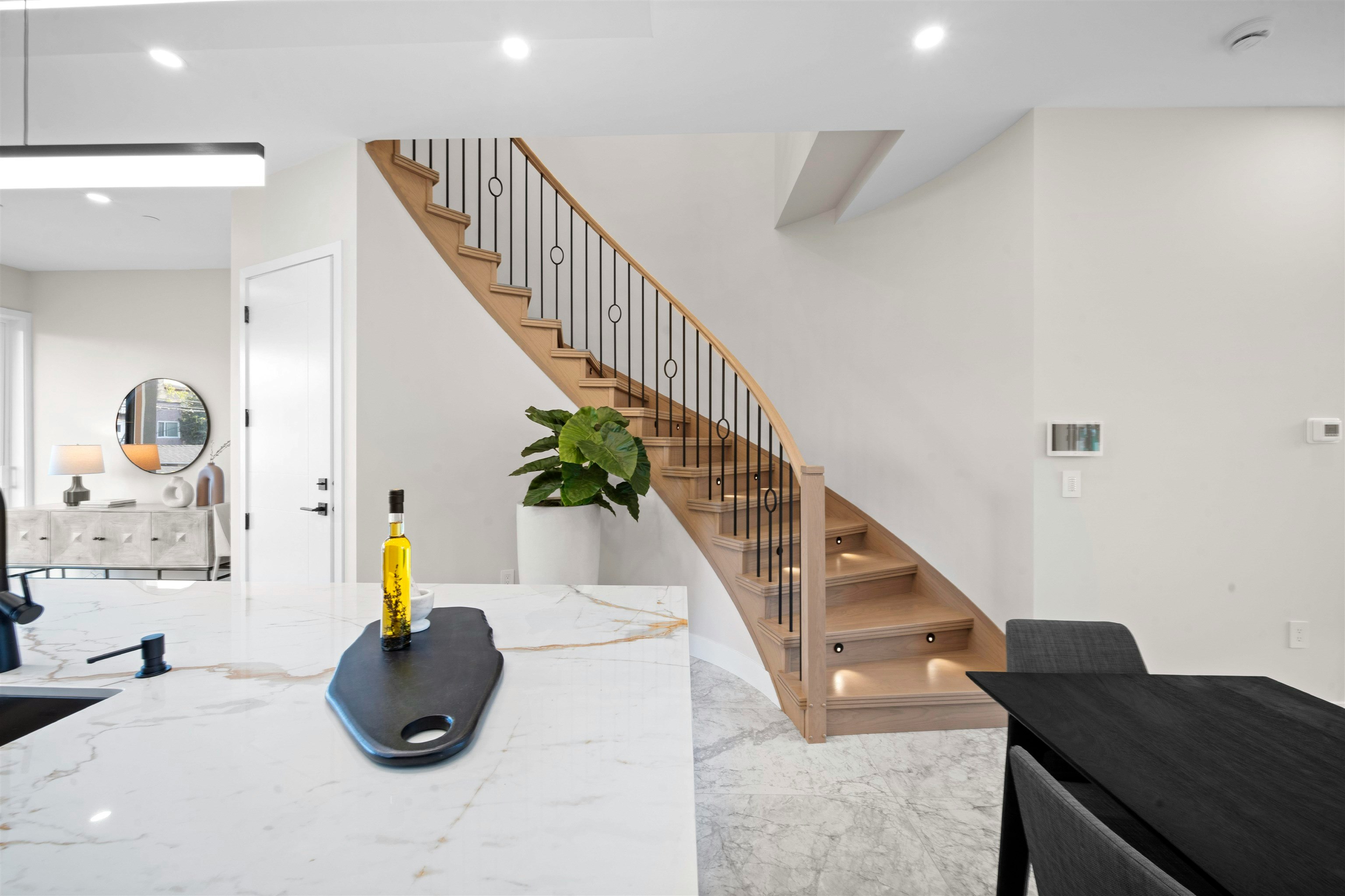 2455 W 10th Avenue, Vancouver, BC, V6K 2J4 - 9