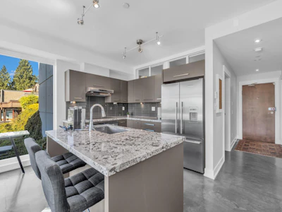 201-650 Evergreen Place - 5
