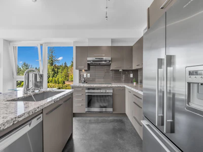 201-650 Evergreen Place - 3