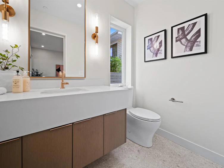 5405 Wales Street, Vancouver, BC, V5R 3M9 - 13