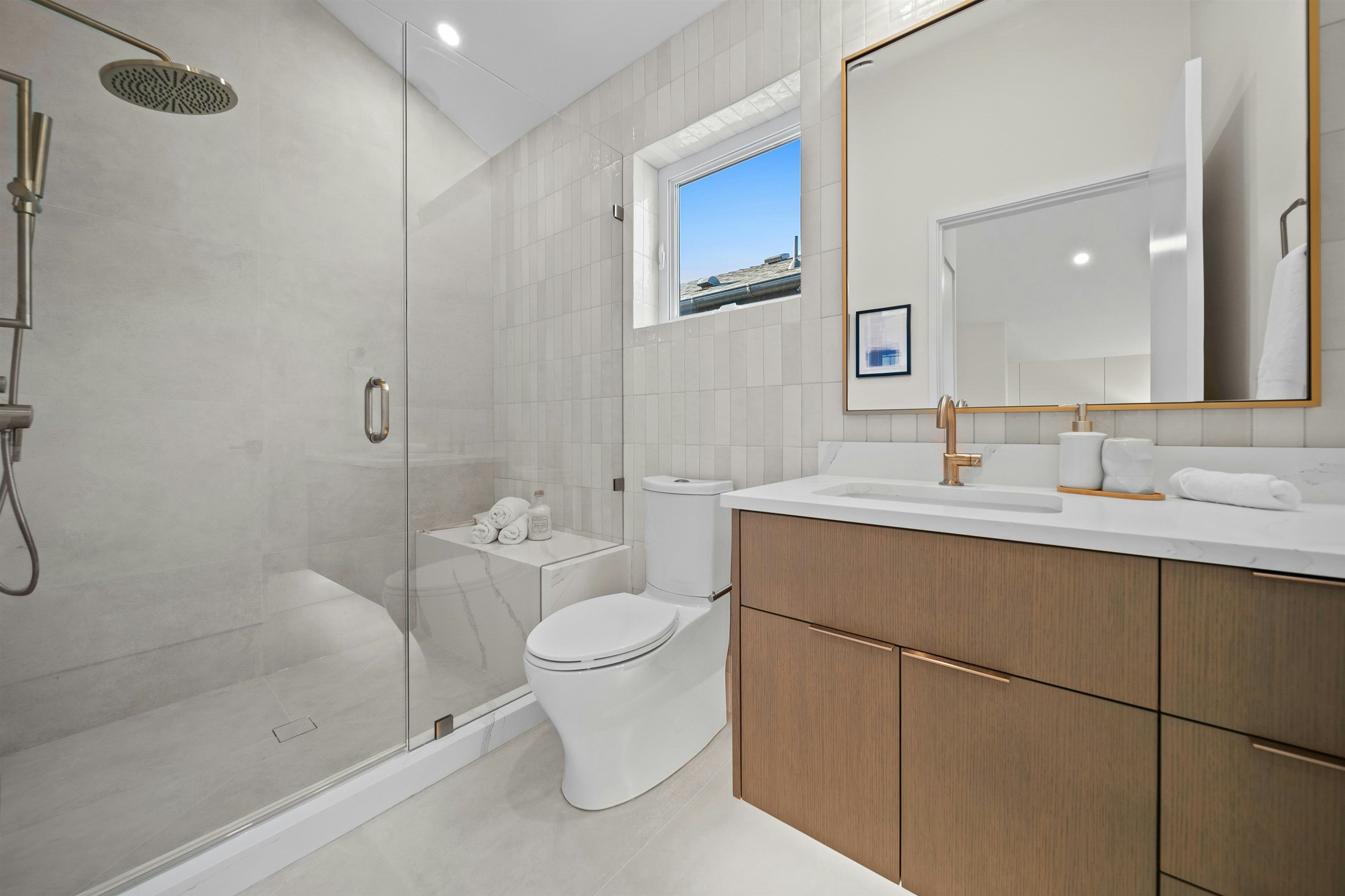 5405 Wales Street, Vancouver, BC, V5R 3M9 - 14