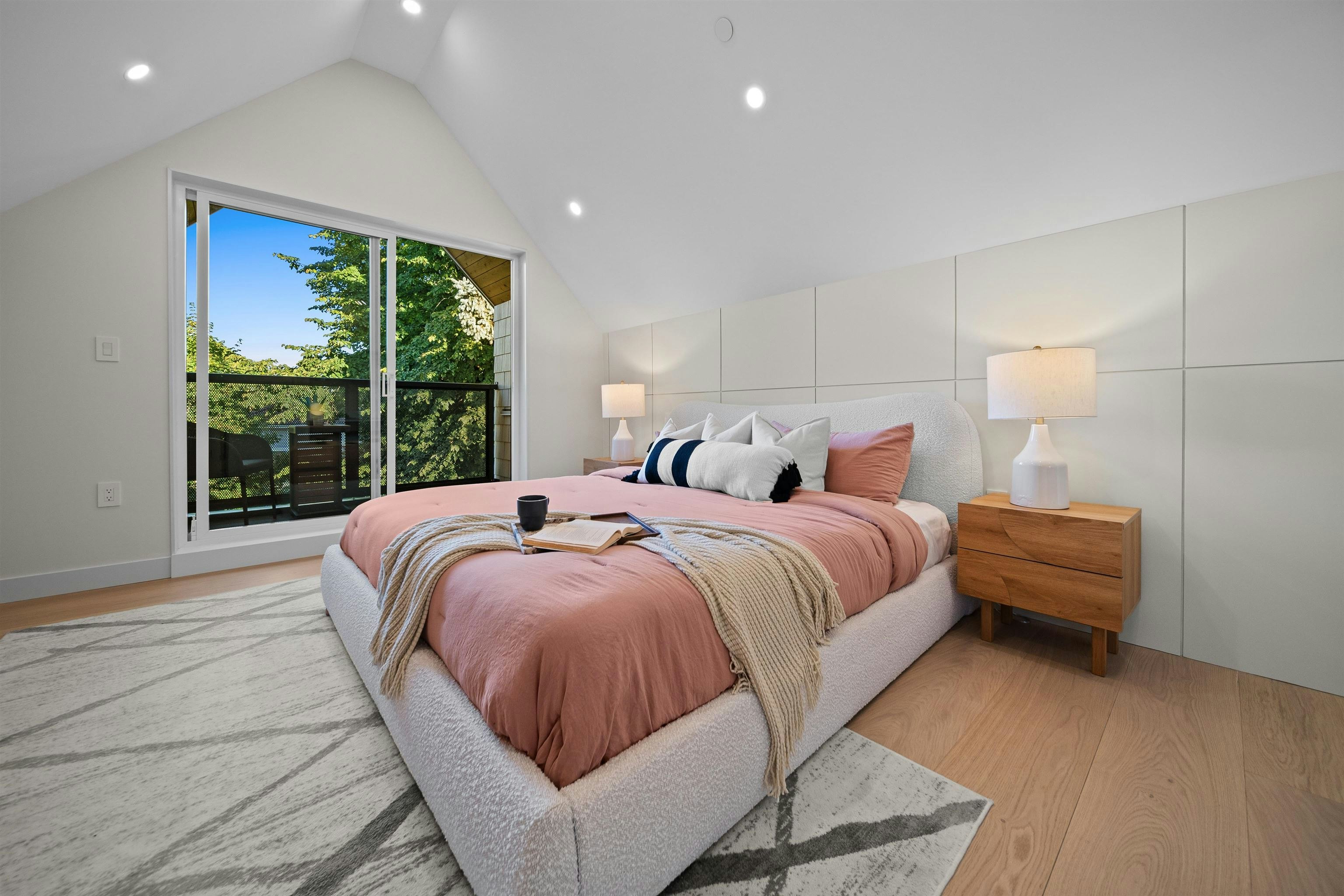 5405 Wales Street, Vancouver, BC, V5R 3M9 - 18
