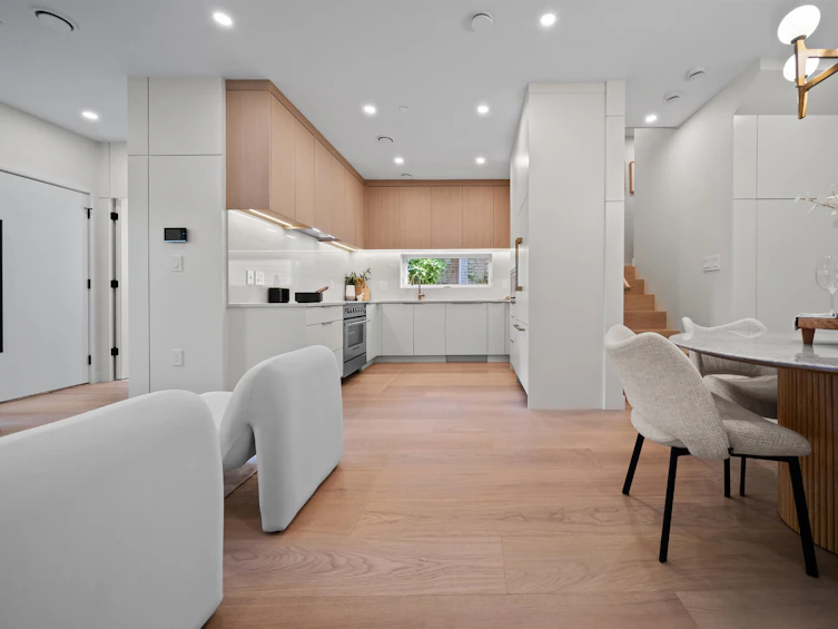 5405 Wales Street, Vancouver, BC, V5R 3M9 - 8