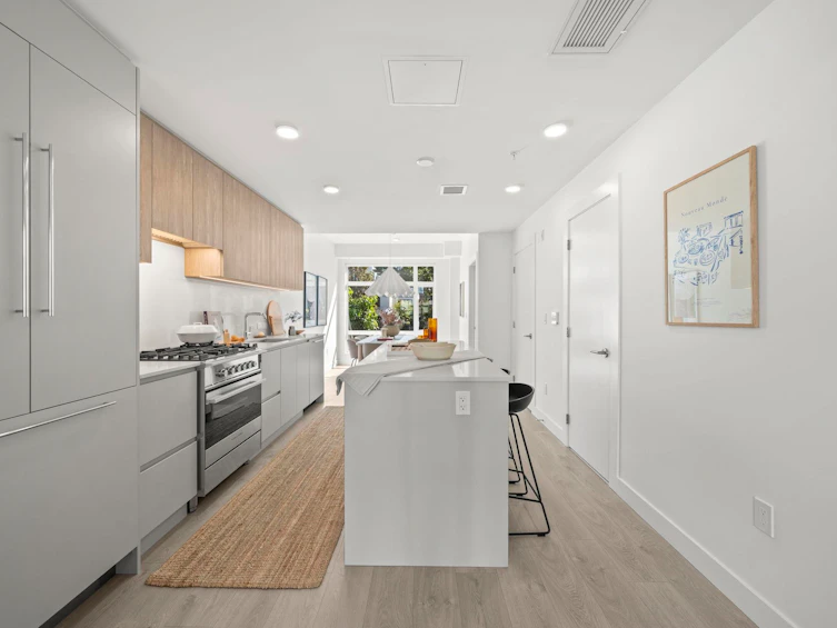 225-1010 W 47th Avenue, Vancouver, BC, V6M 0E3 - 9