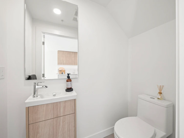 225-1010 W 47th Avenue, Vancouver, BC, V6M 0E3 - 14