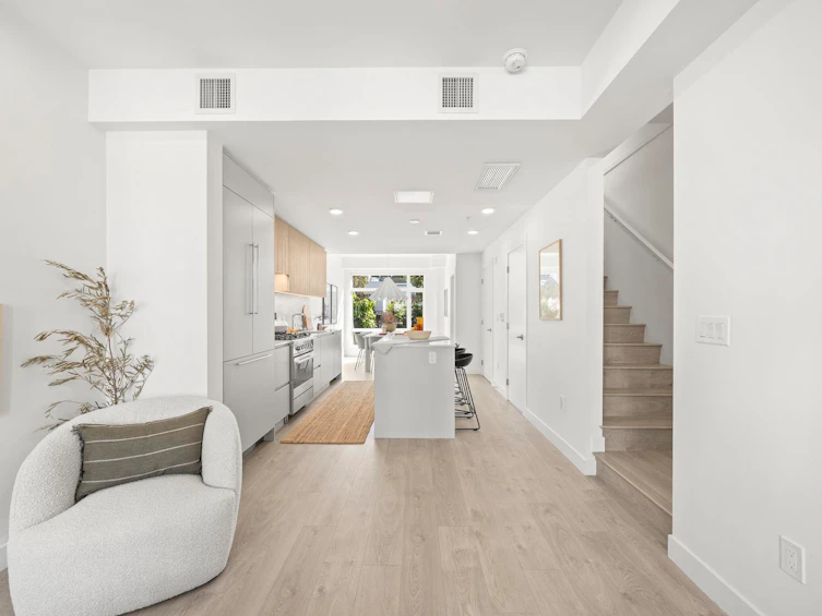 225-1010 W 47th Avenue, Vancouver, BC, V6M 0E3 - 5