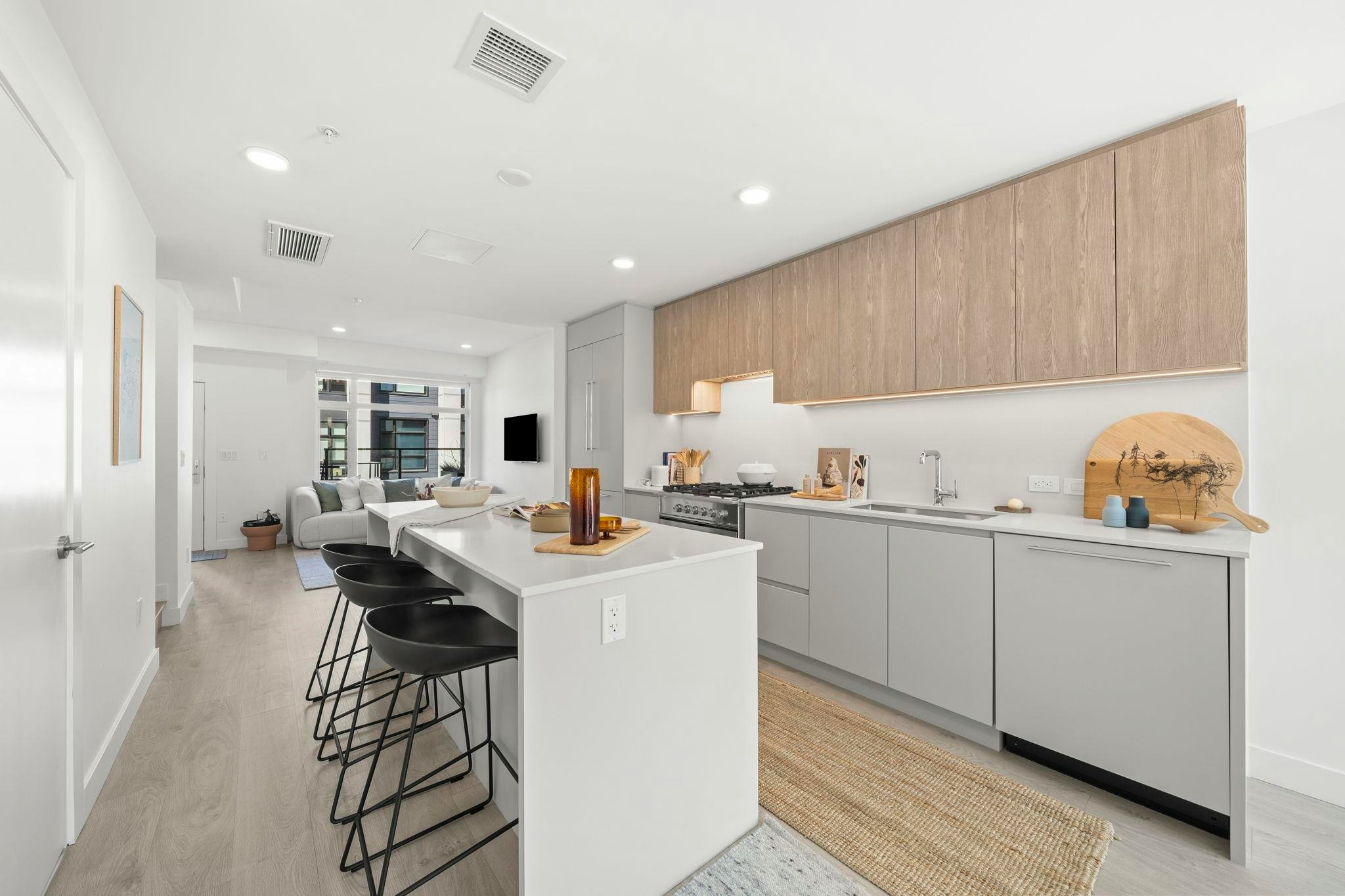 225-1010 W 47th Avenue, Vancouver, BC, V6M 0E3 - 6