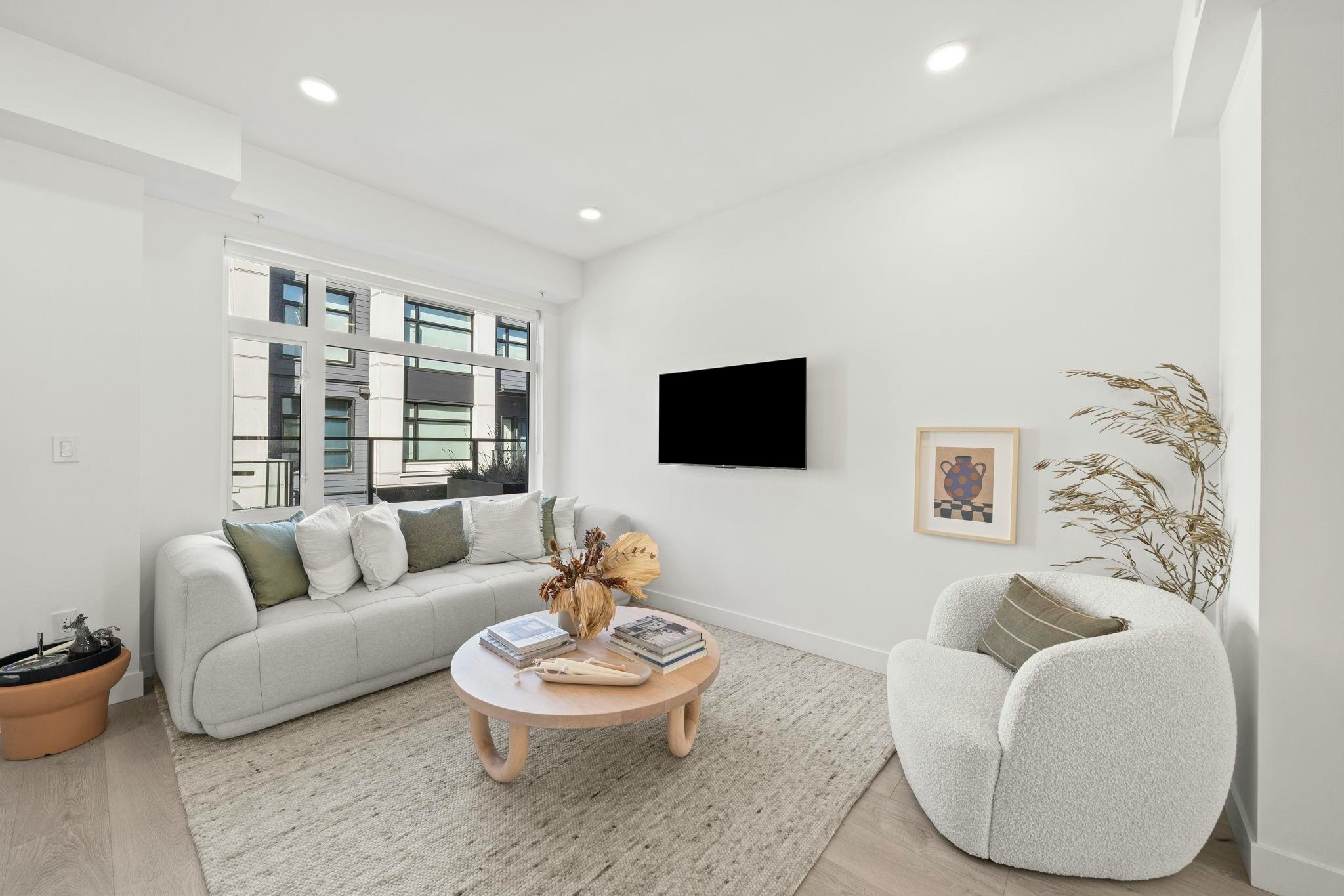 225-1010 W 47th Avenue - 3