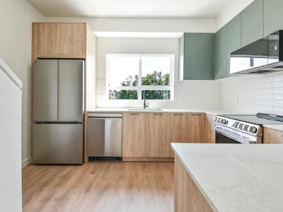 21-33525 Kingston Avenue - 2