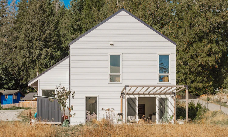 3477 Spruce Road