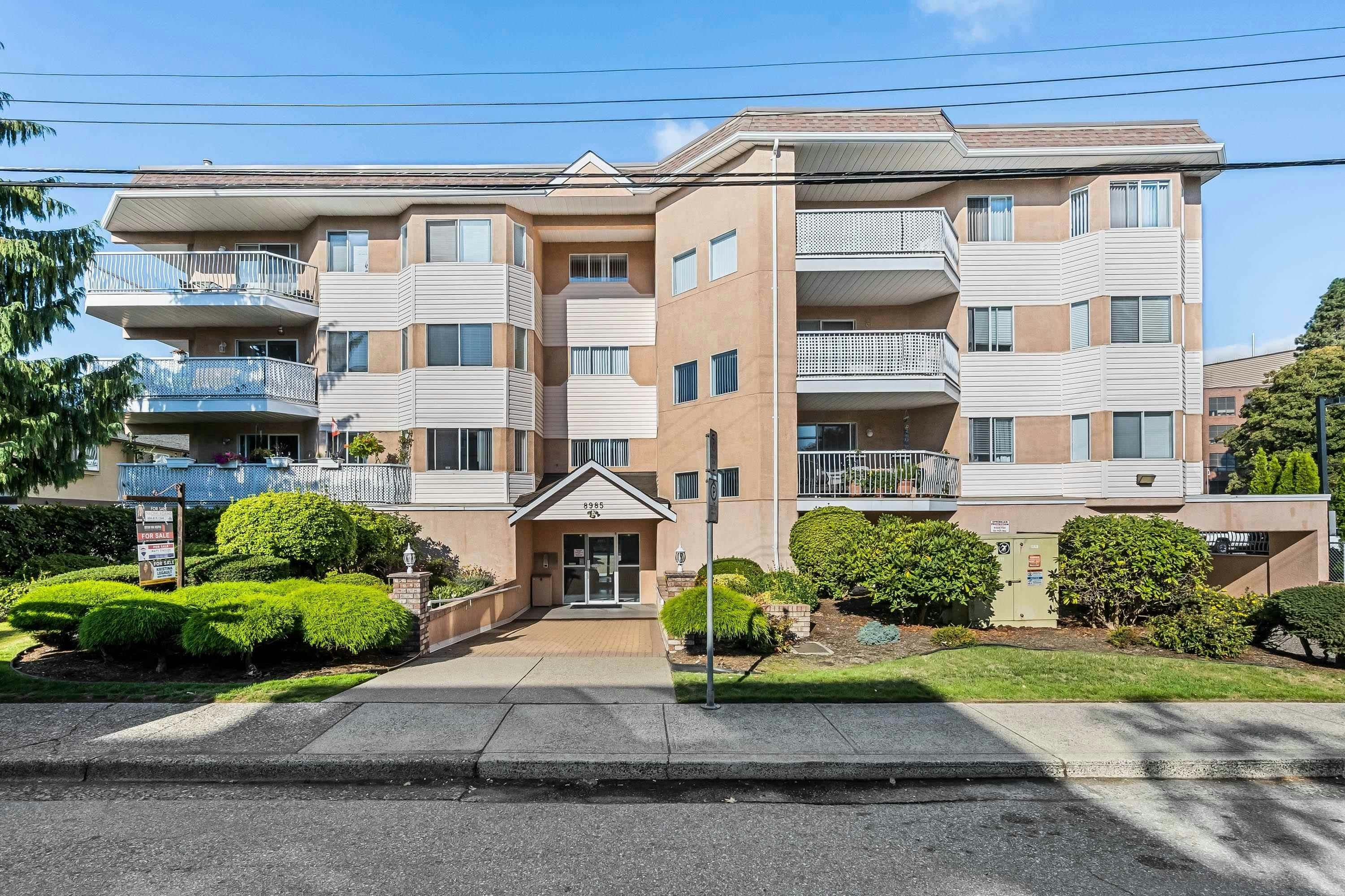 305-8985 Mary Street - 2