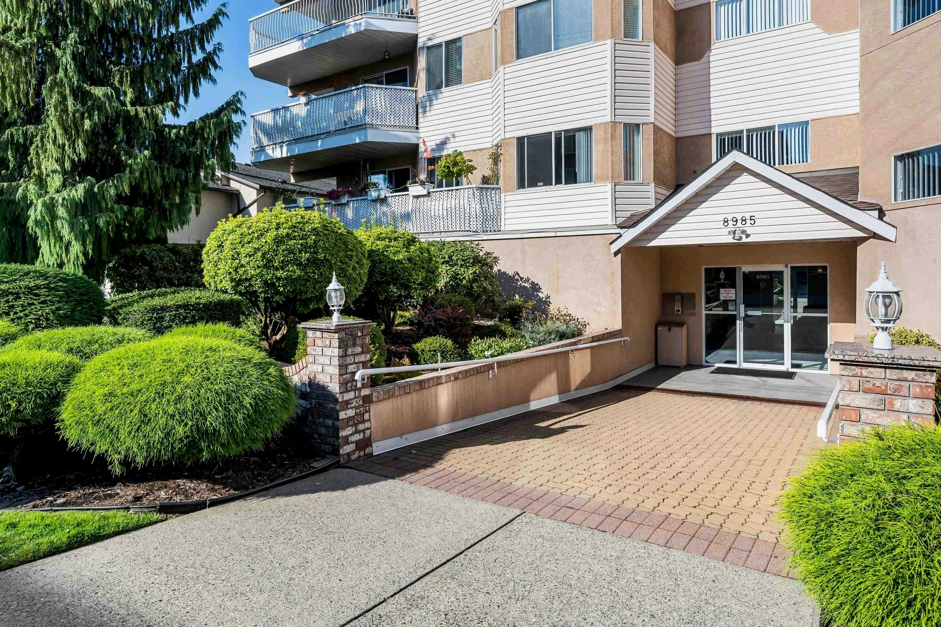 305-8985 Mary Street - 3