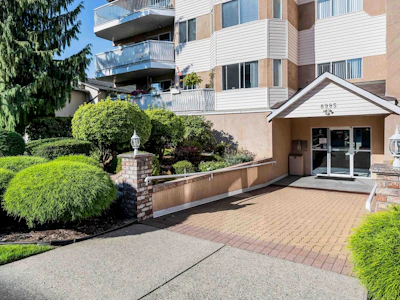 305-8985 Mary Street - 3