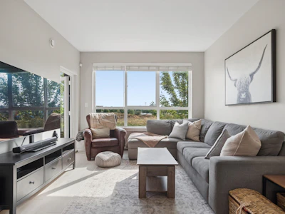 228-4690 Hawk Lane - 2