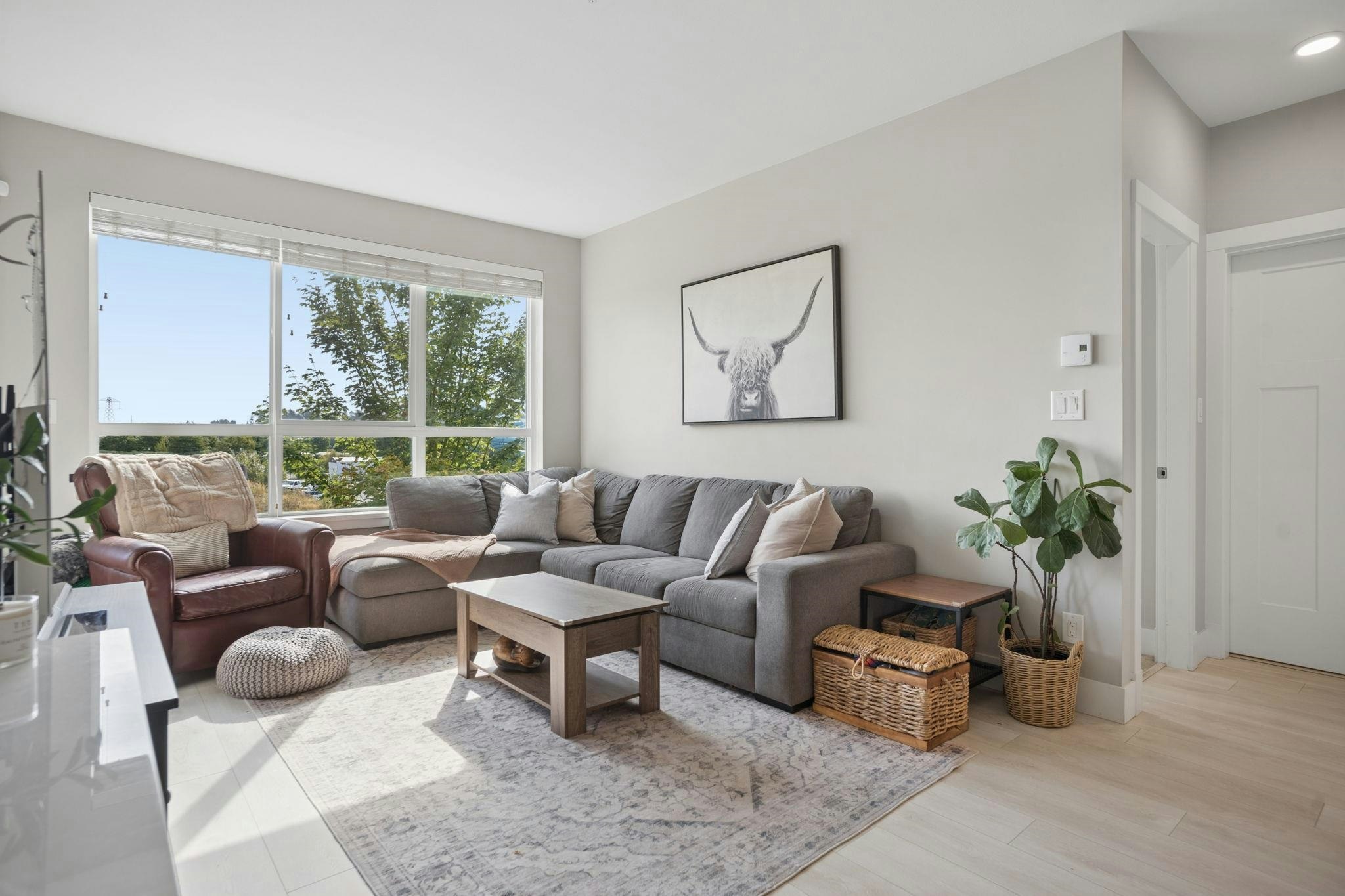 228-4690 Hawk Lane - 5