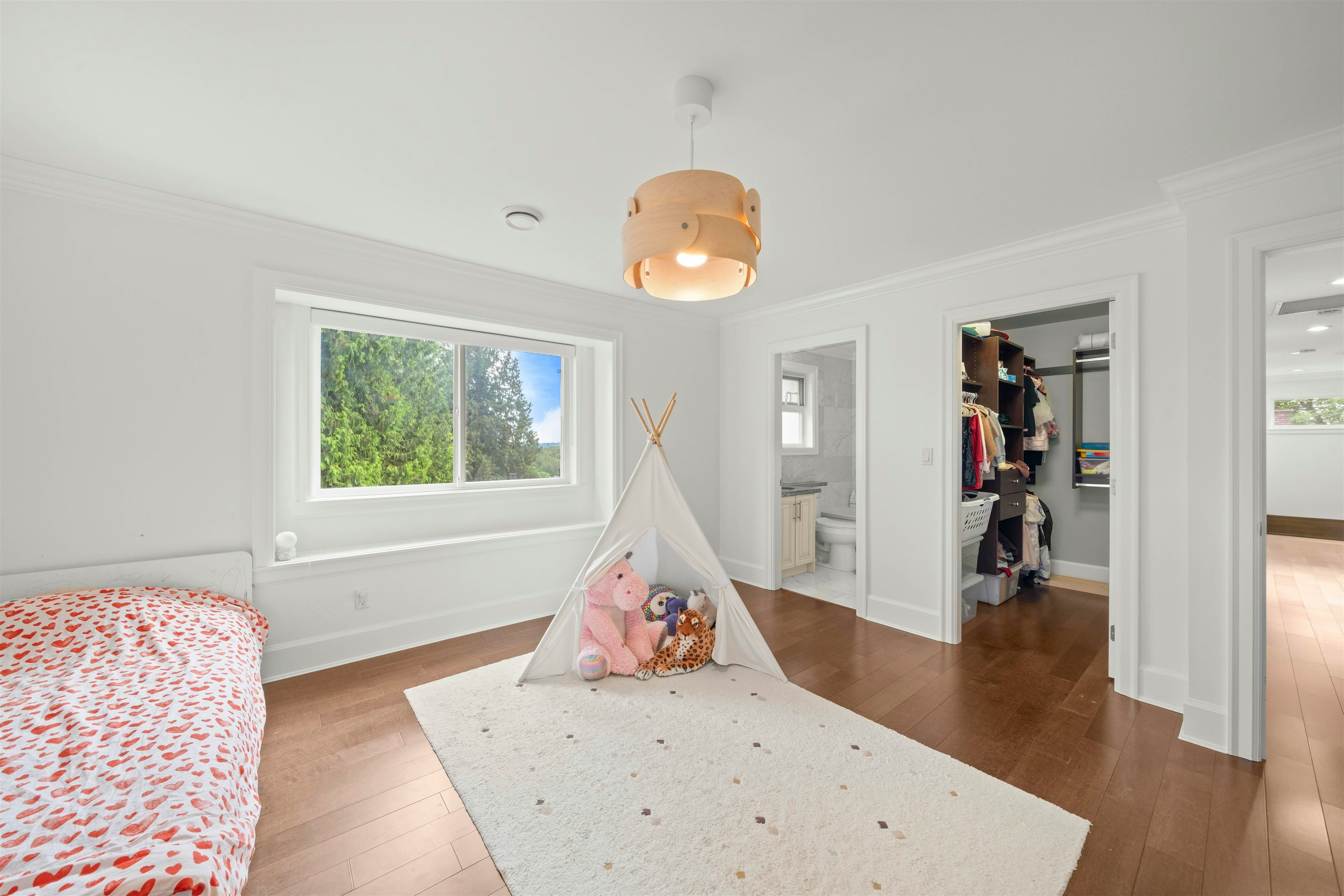 7638 Aubrey Street, Burnaby, BC, V5A 1K7 - 24