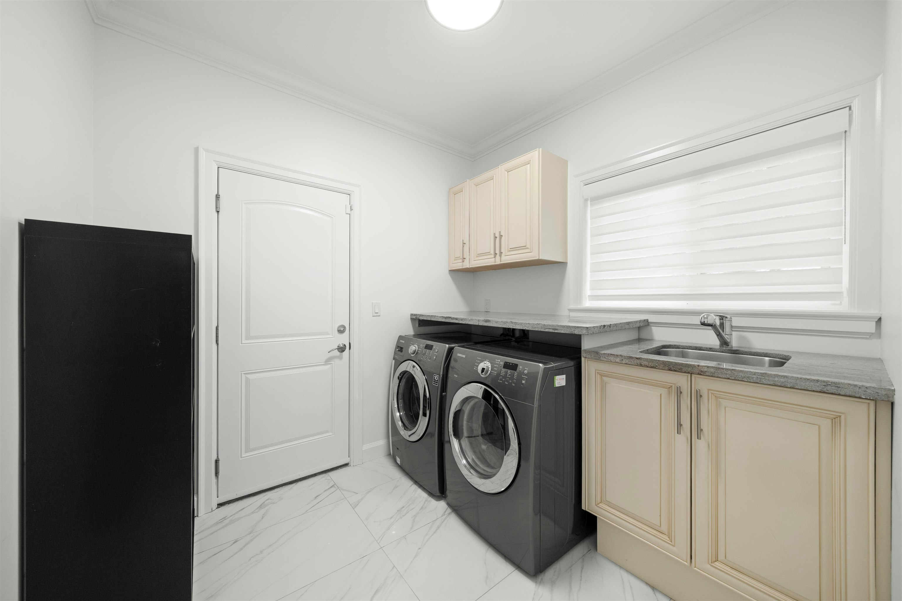 7638 Aubrey Street, Burnaby, BC, V5A 1K7 - 17