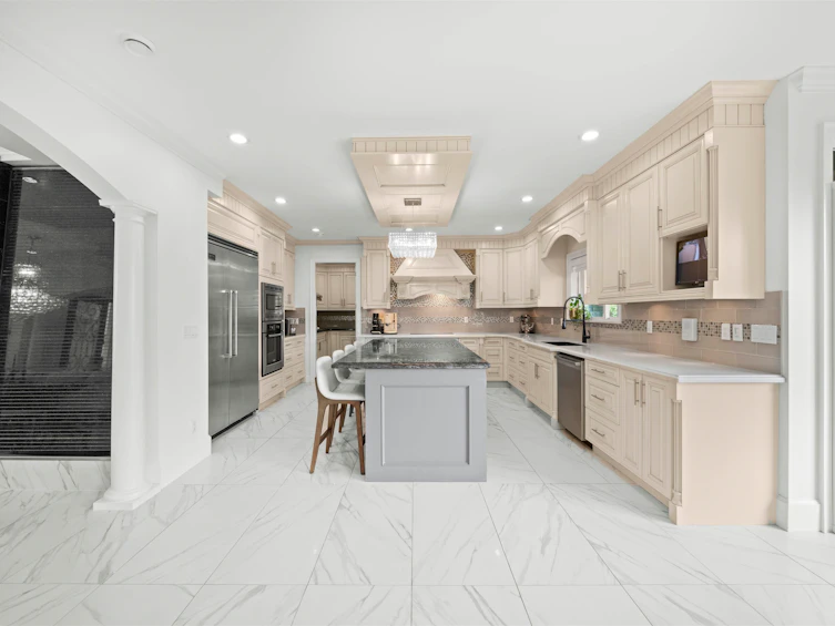 7638 Aubrey Street, Burnaby, BC, V5A 1K7 - 11