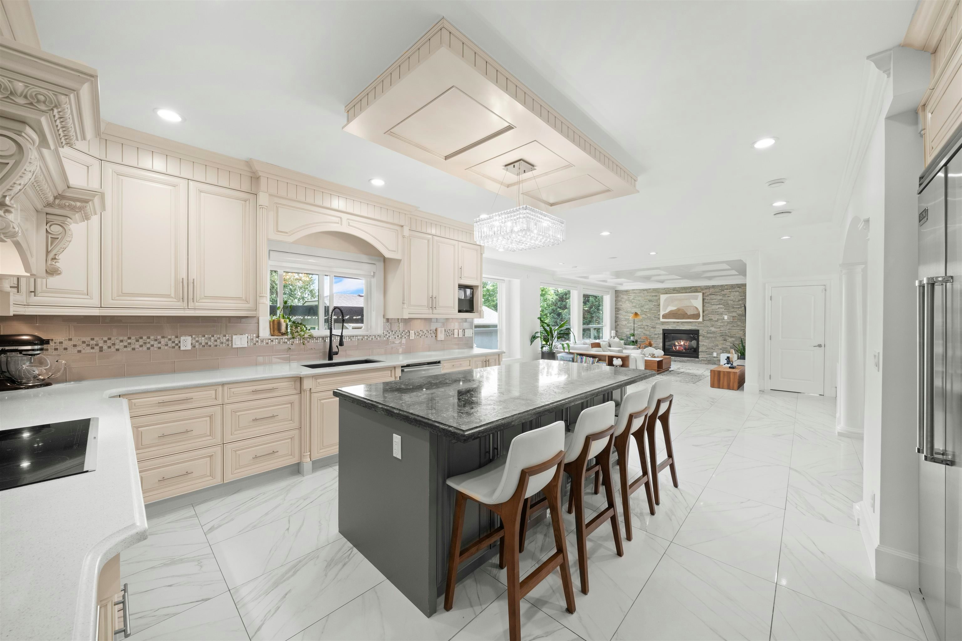 7638 Aubrey Street, Burnaby, BC, V5A 1K7 - 9