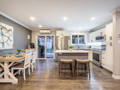 26554 33 Avenue - 2