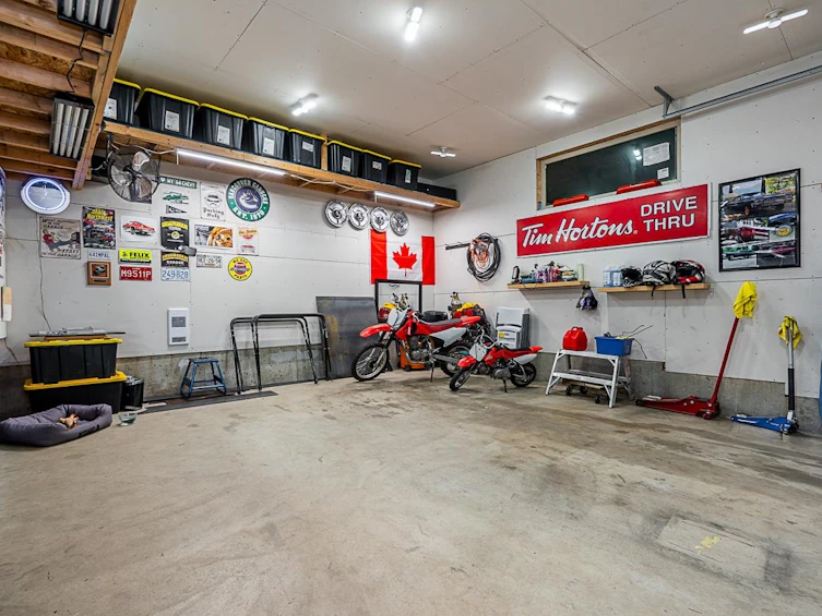 26554 33 Avenue, Langley, BC, V4W 3G2 - 34