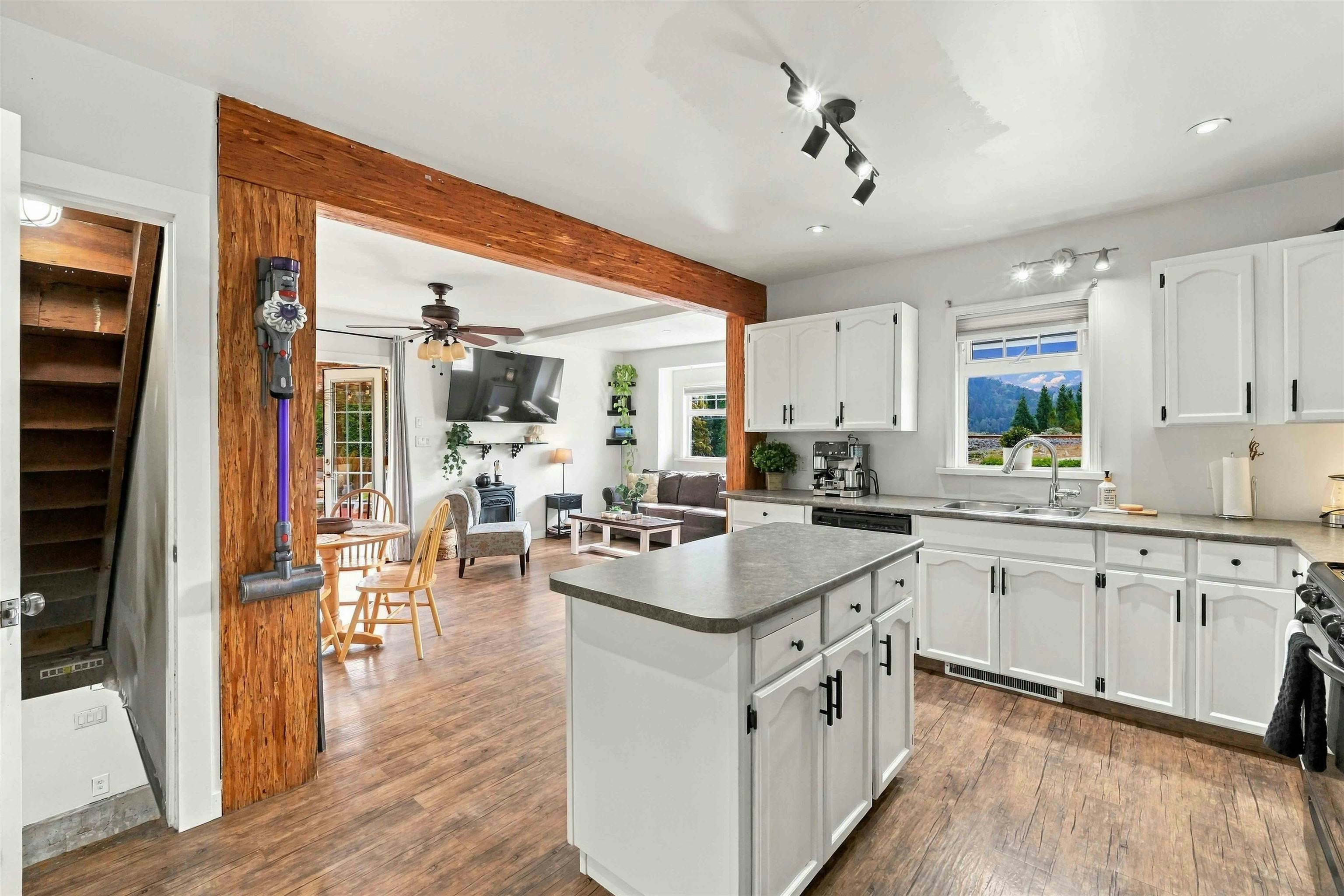 35815 Page Road, Abbotsford, BC, V3G 1P3 - 12