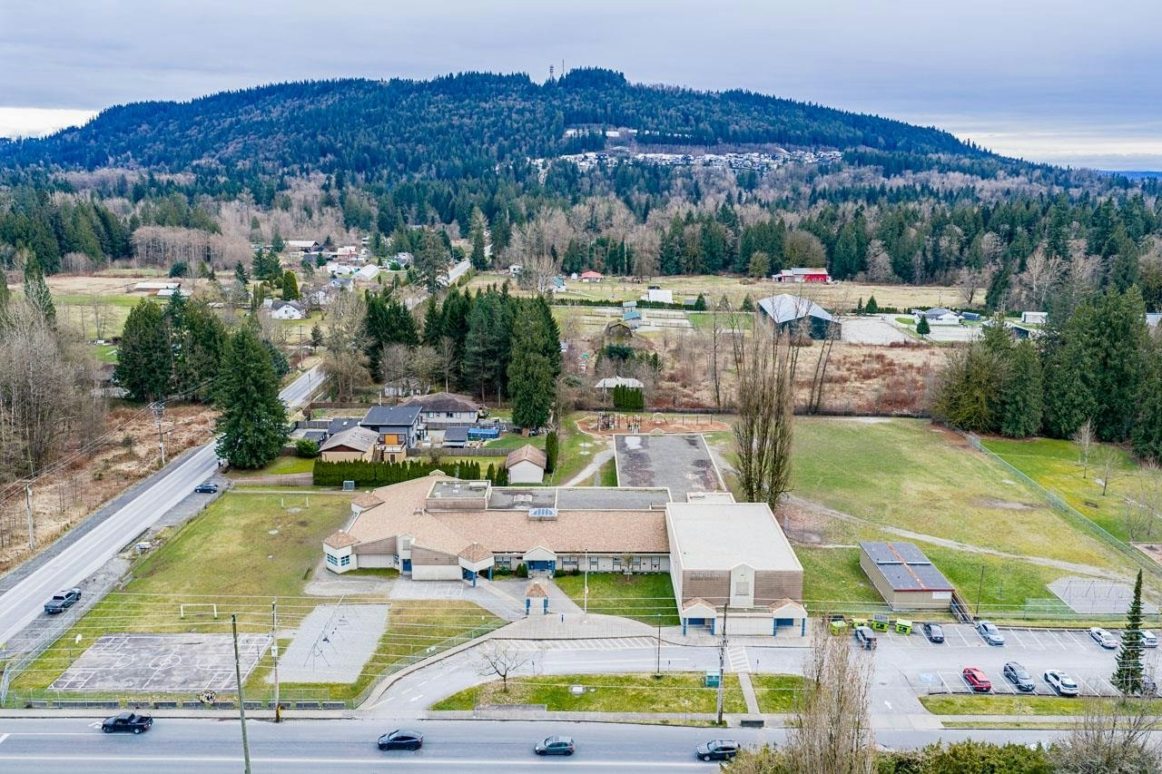 12041 256th Street, Maple Ridge, BC, V4R 1B5 - 6