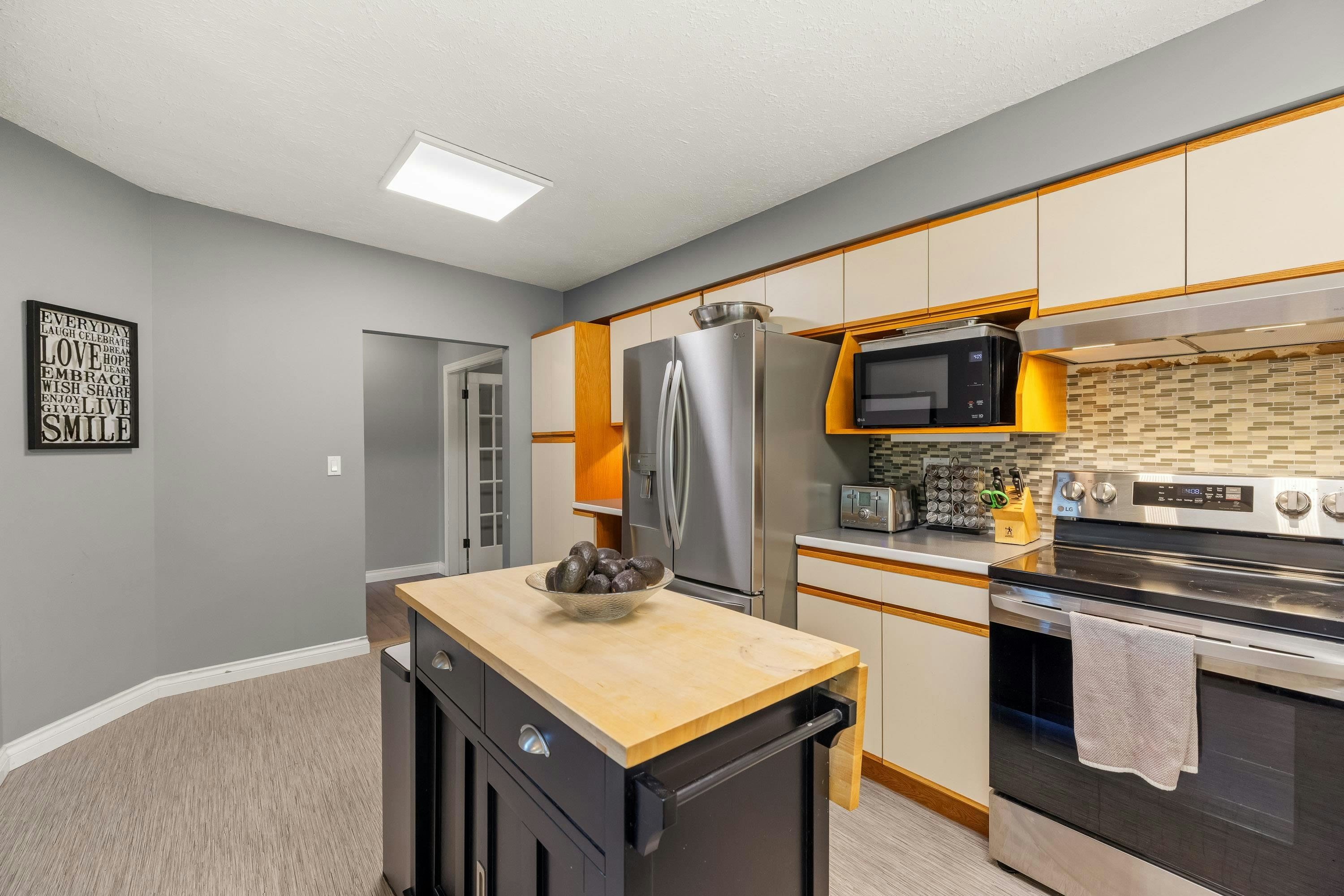 1908 Warwick Crescent, Port Coquitlam, BC, V3C 1L8 - 8