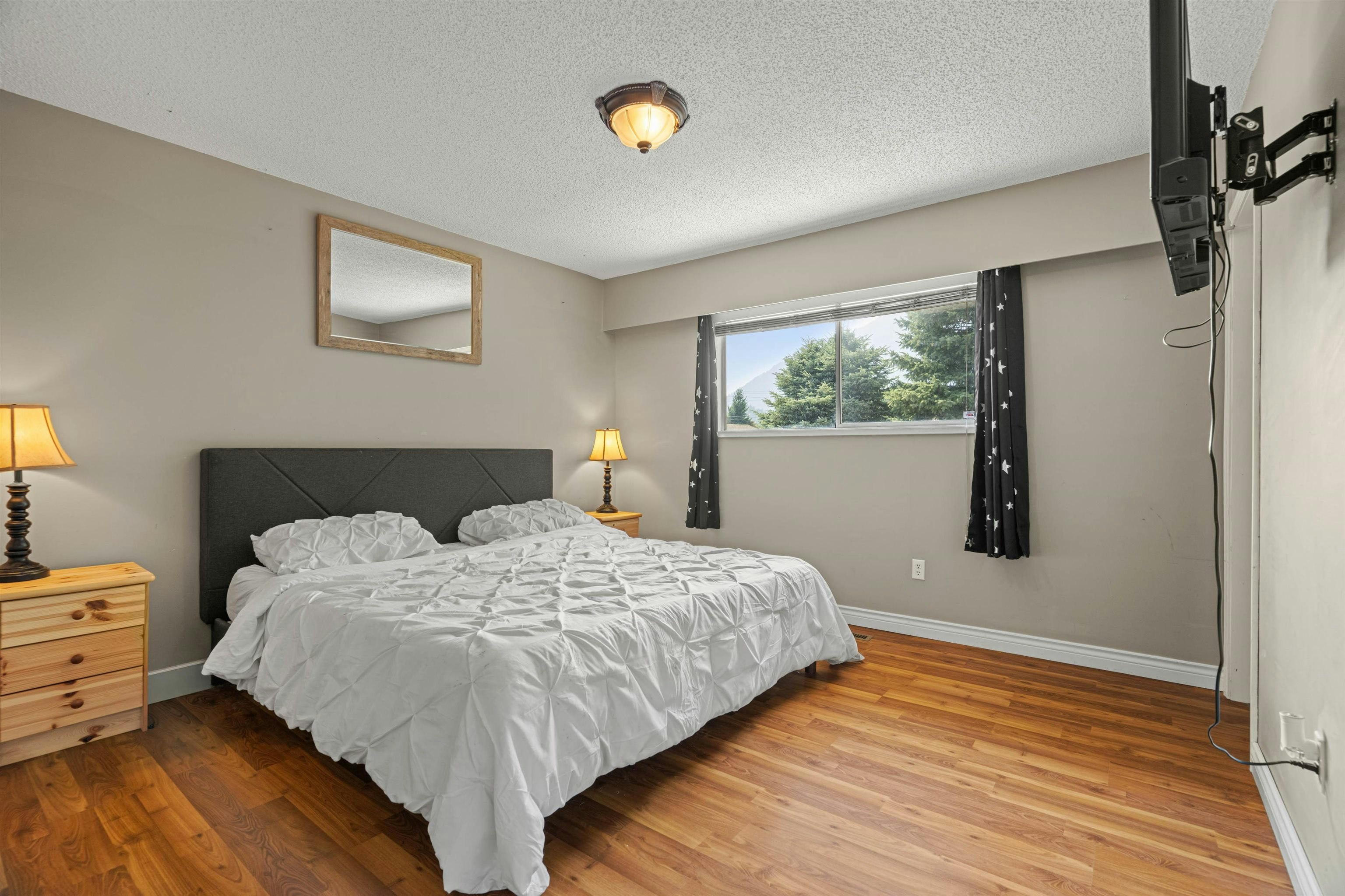 450 Wardle Street, Hope, BC, V0X 1L0 - 12