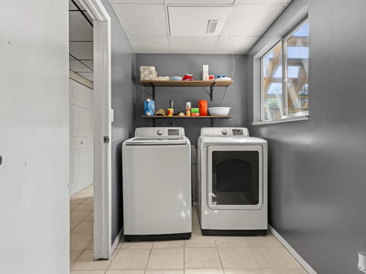 450 Wardle Street, Hope, BC, V0X 1L0 - 30