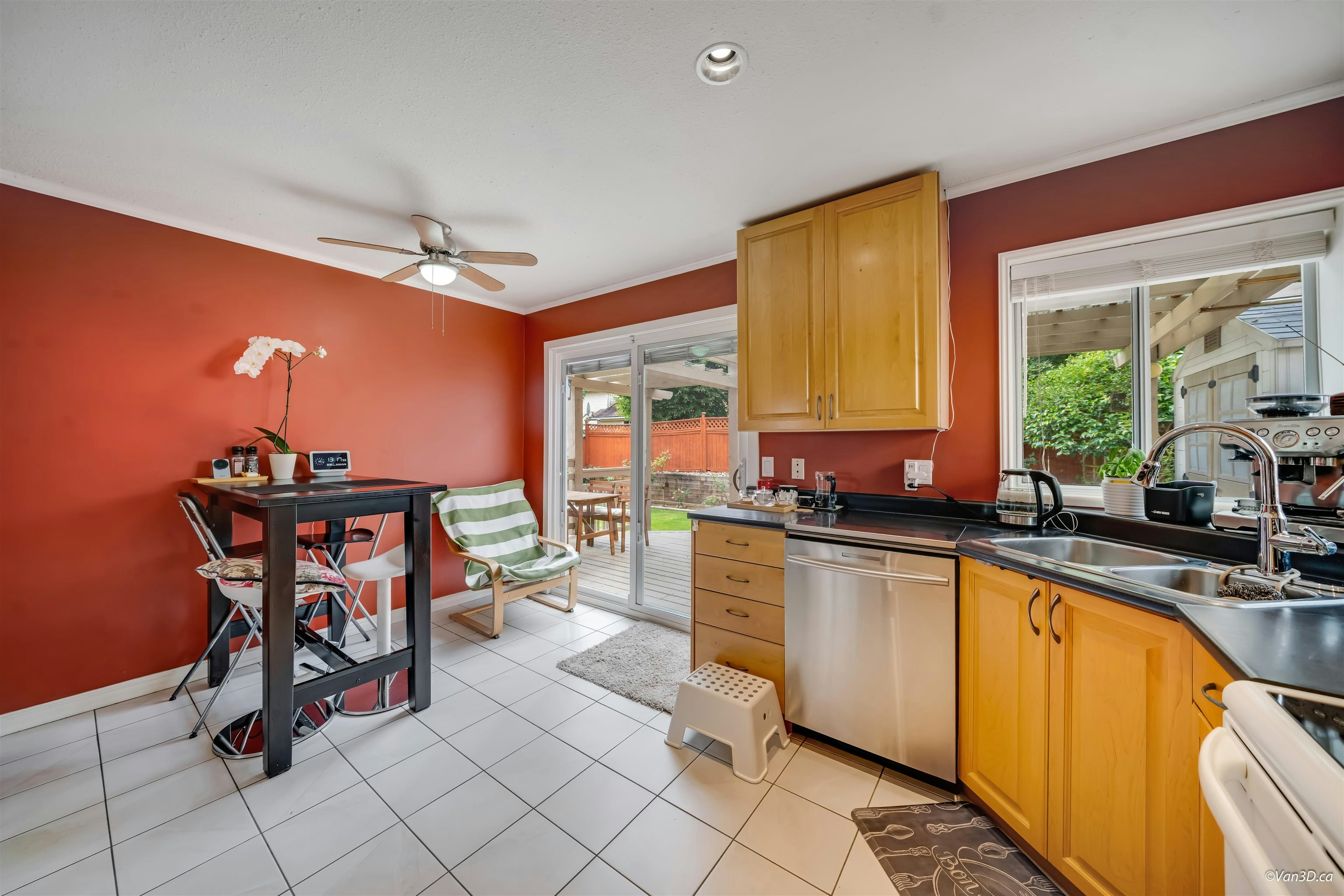 1298 Jordan Street, Coquitlam, BC, V3B 6M7 - 9