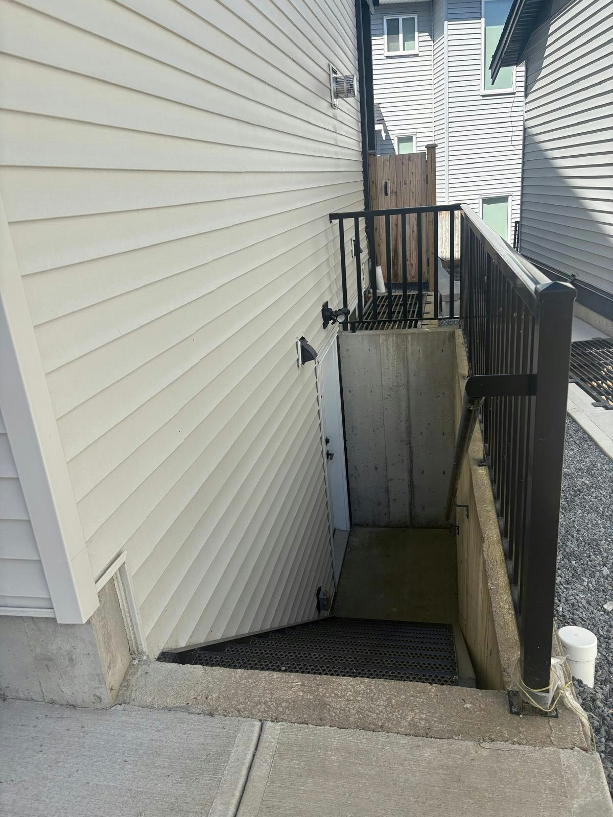 Basement-10539 Mcveety St Street, Maple Ridge, BC, V2W 0K3 - 8