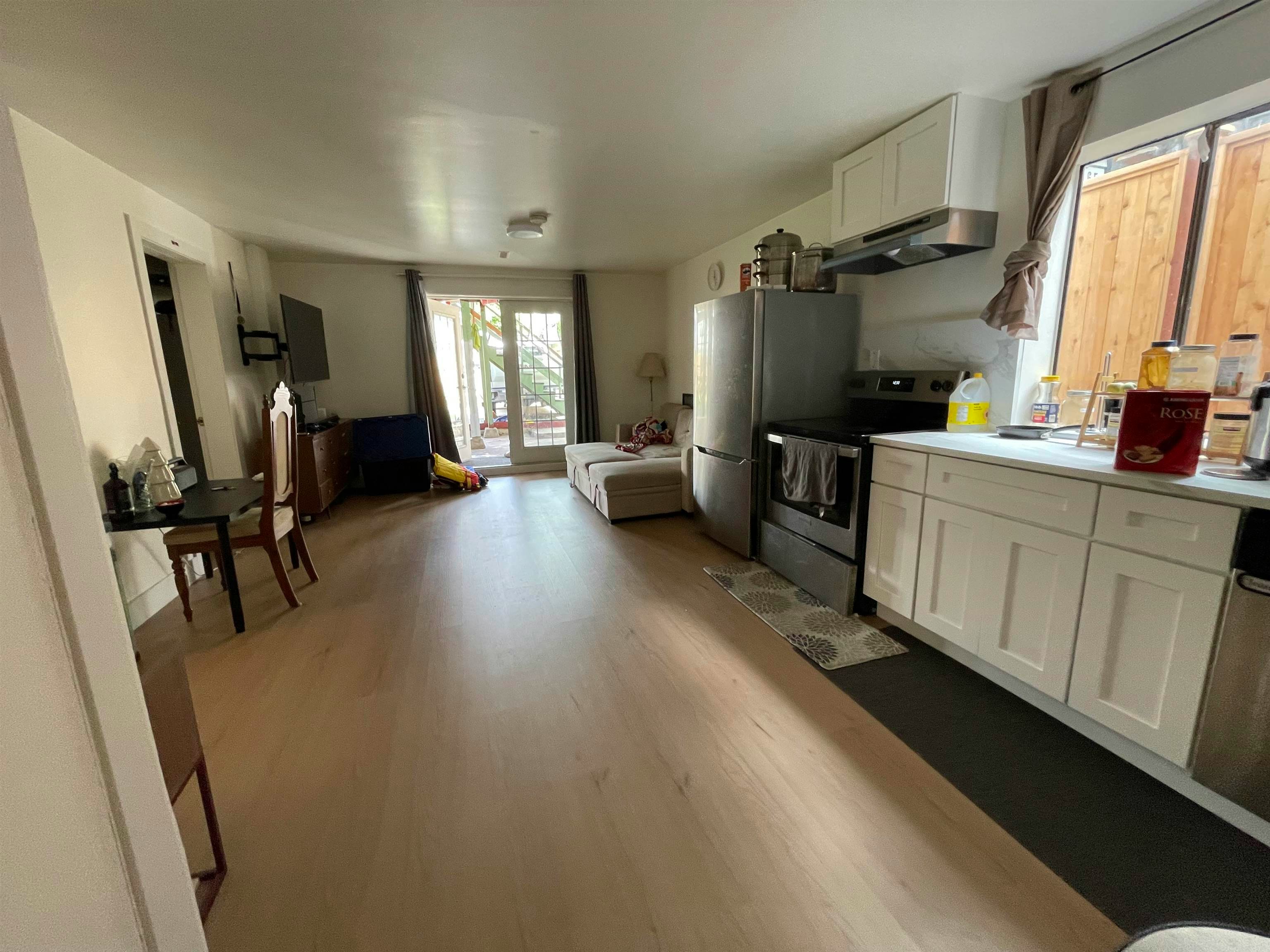 3469 W 8th Avenue, Vancouver, BC, V6R 1Y6 - 10