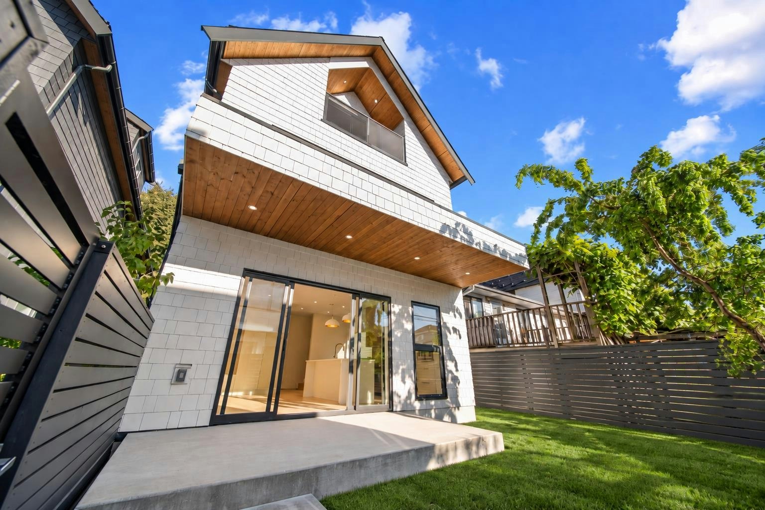 5407 Wales Street, Vancouver, BC, V5R 3M9
