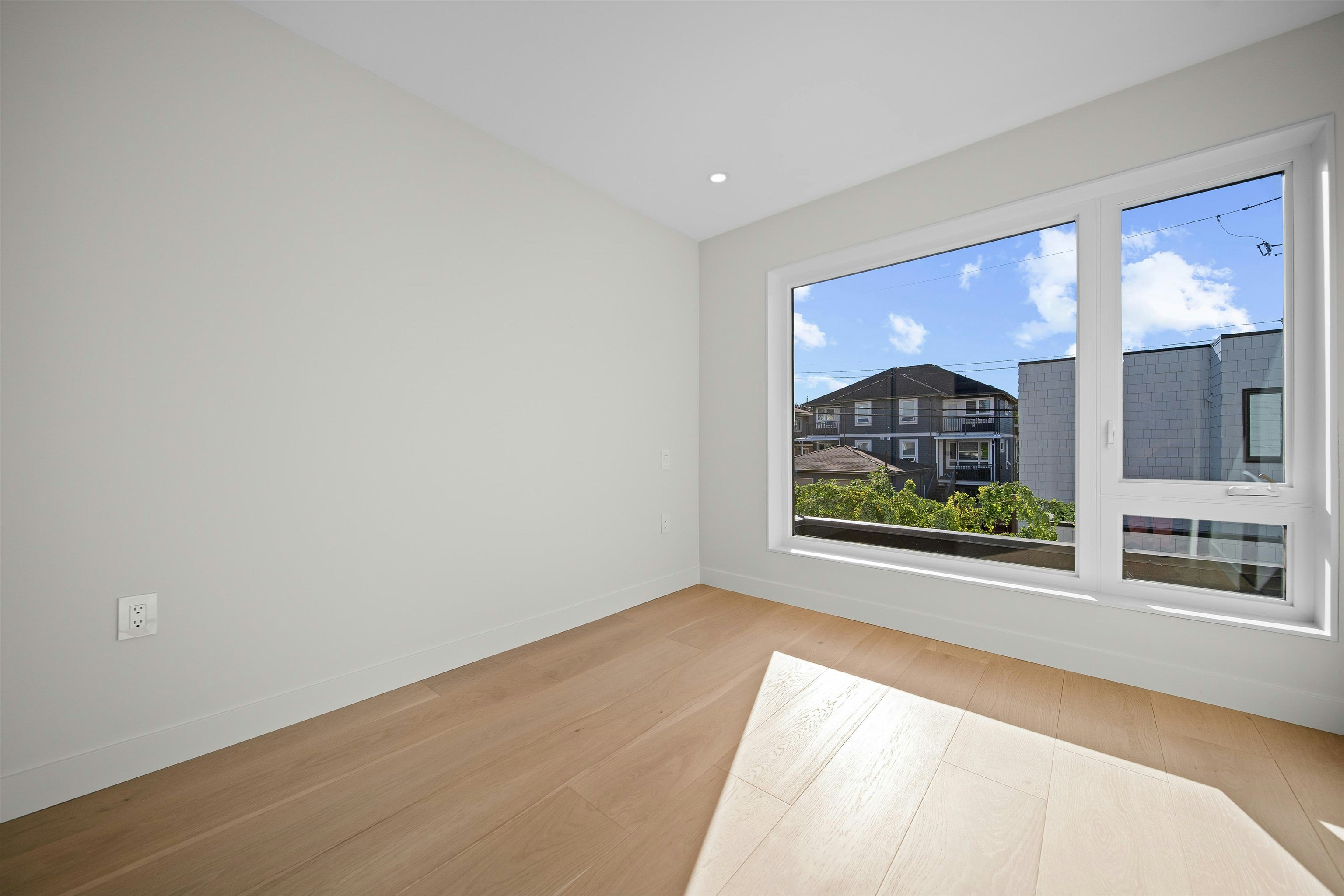5407 Wales Street, Vancouver, BC, V5R 3M9 - 27