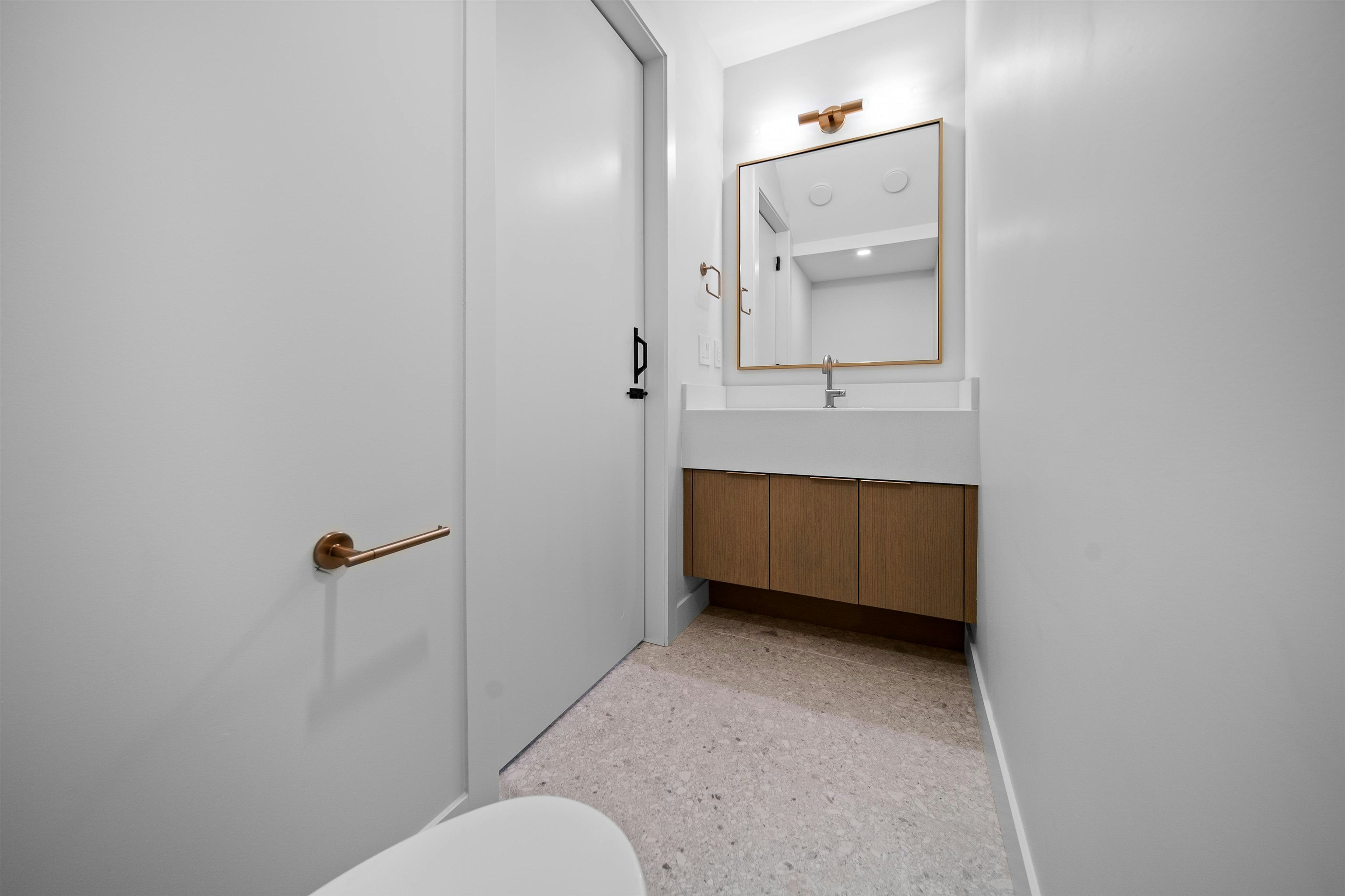 5407 Wales Street, Vancouver, BC, V5R 3M9 - 32