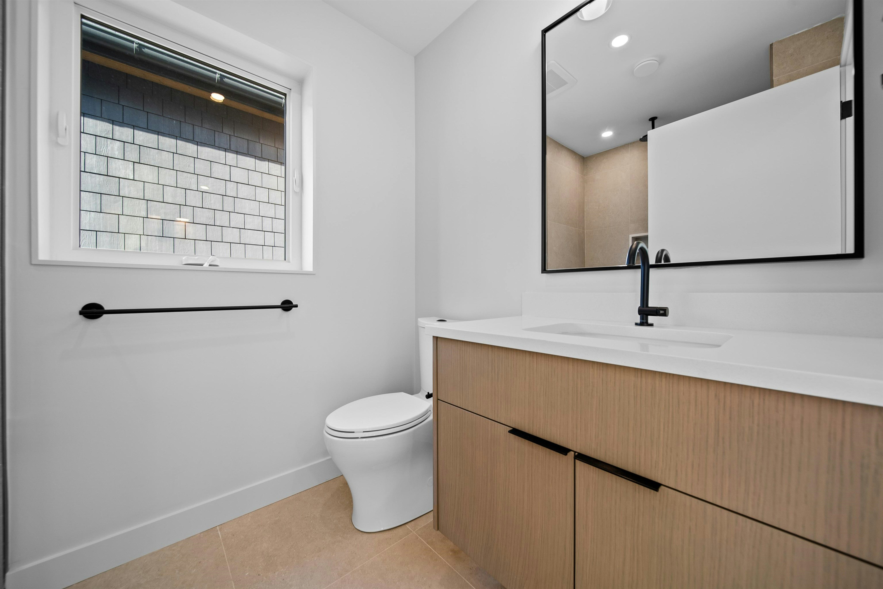 5407 Wales Street, Vancouver, BC, V5R 3M9 - 22